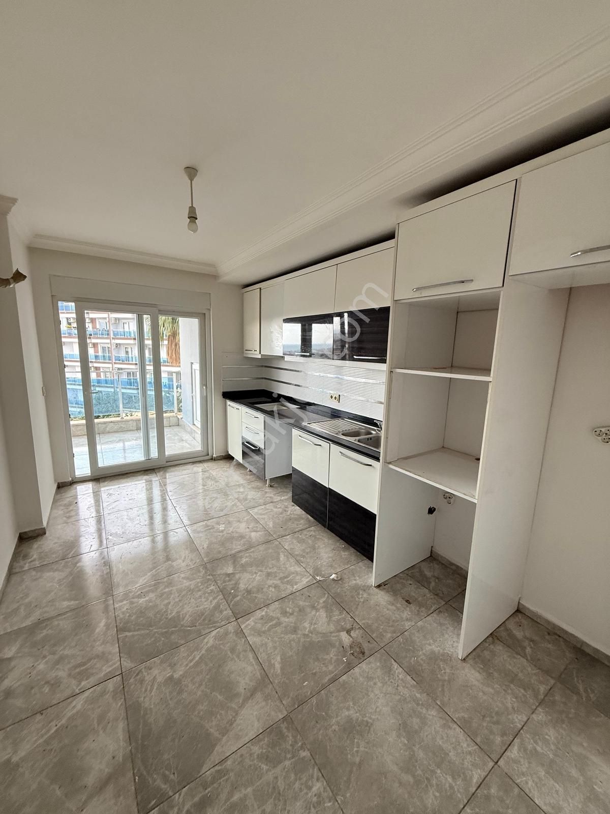 Alanya Cikcilli Kiralık 3+1 Ayrı Mutfak Daire ! - Görsel 2