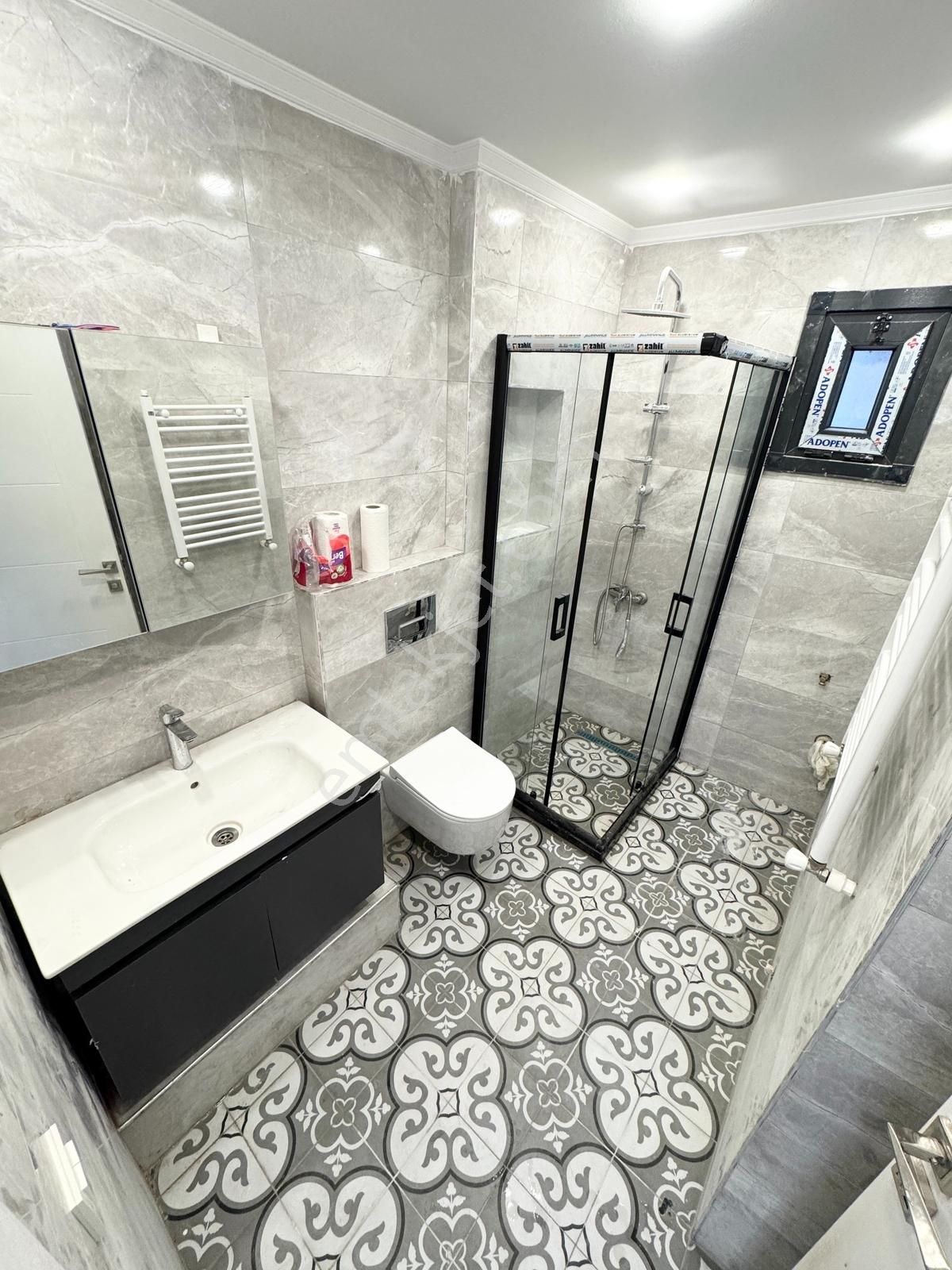 Hastaneler Bölgesinde İçi Komple Yapılı Yenilenmiş 1+1 Daire - Görsel 9