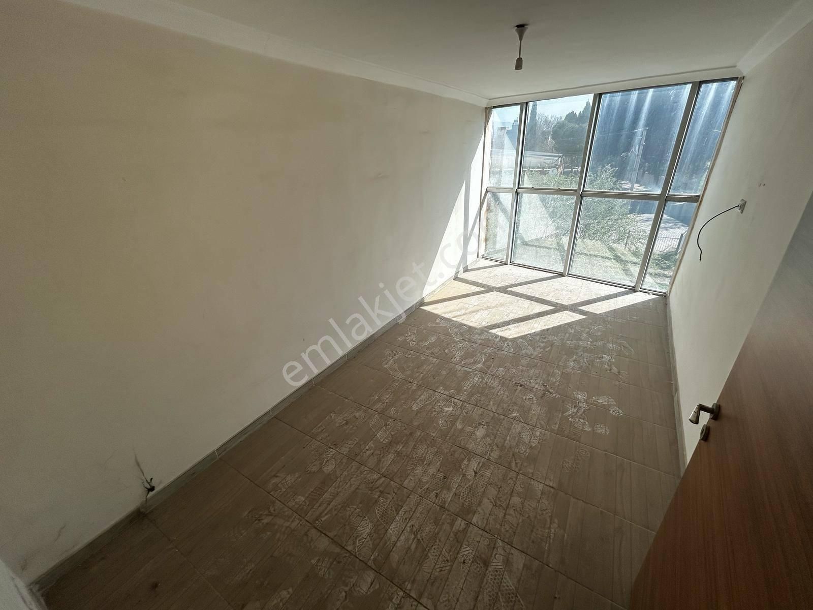 Turgutlu Satılık Albayrak Mah 1+1 Oda 55m2 2. Kat C.b.ü. Karşısı Tren Yolu Cepheli Daire - Görsel 7