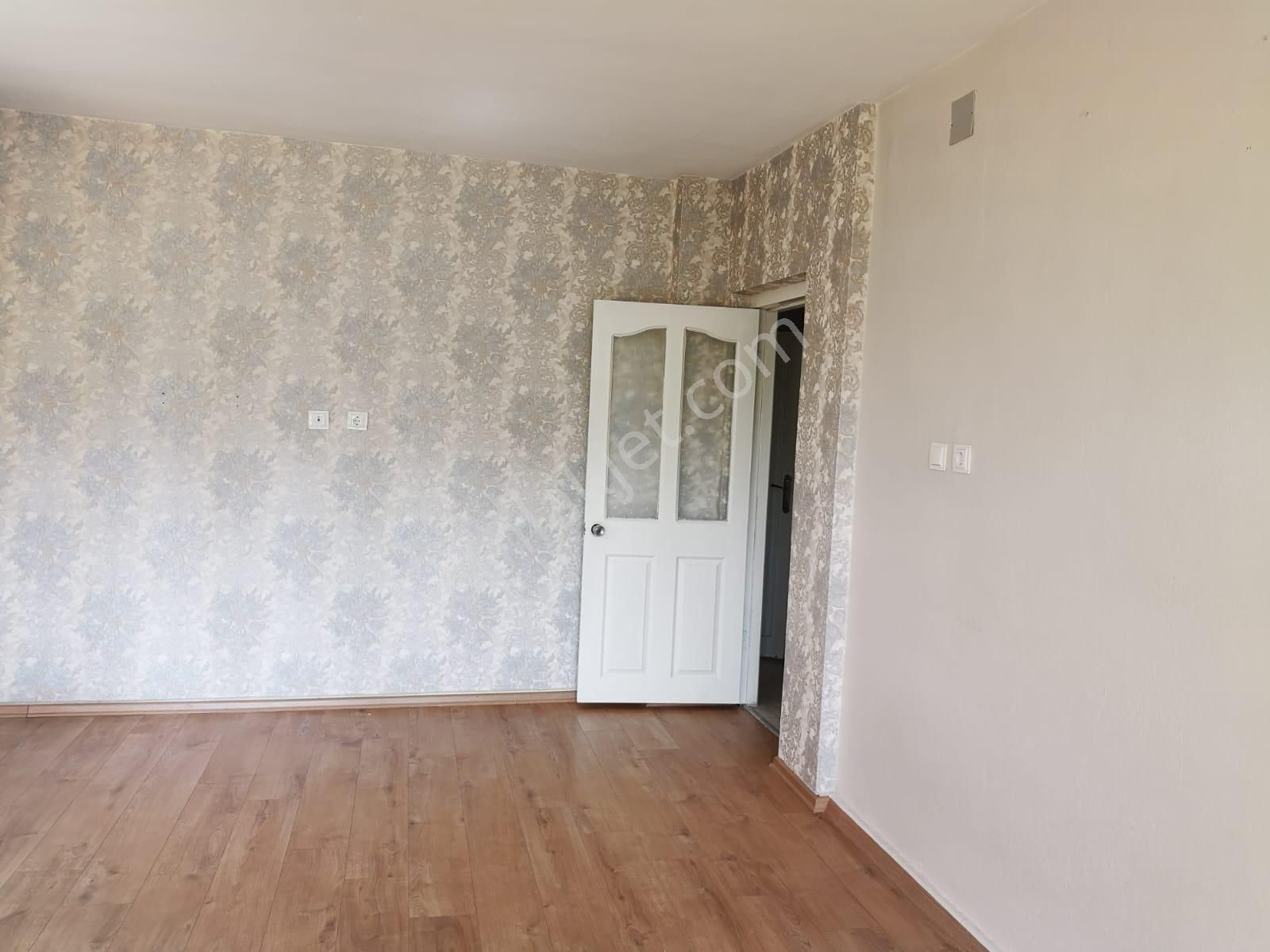 Adana Gürselpaşa İzzet Beğoviçe 3 Dakika Yürüme Mesafesinde İçi Yenilenmiş Kiralık Müstakil Ev - Görsel 12