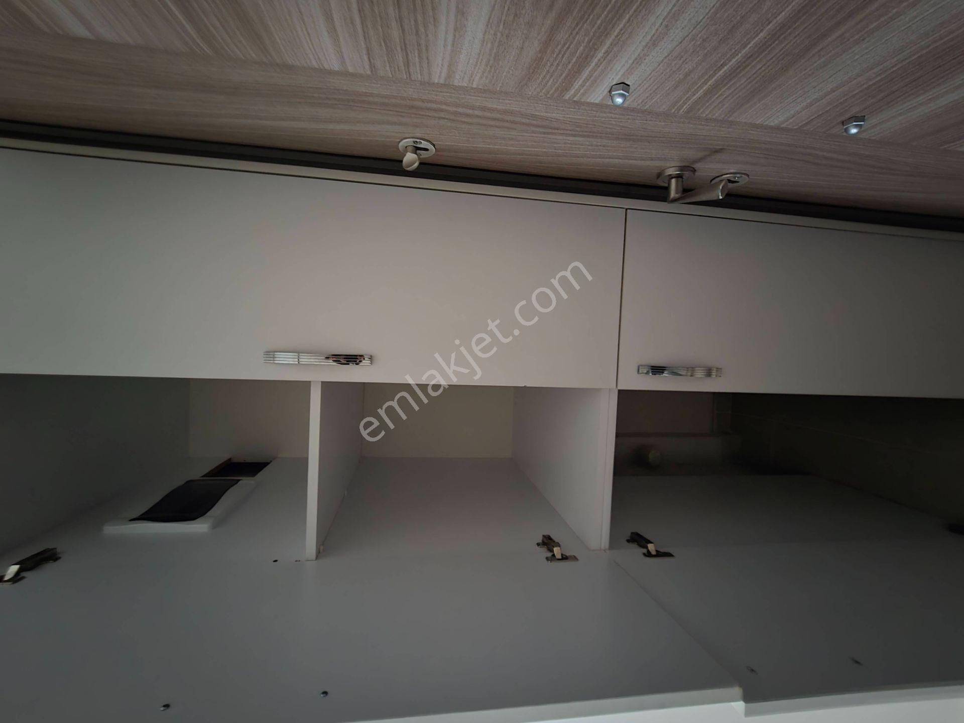 Royalest'ten Cadde Üstü Site İçi Ara Kat İskanlı 2+1 - Görsel 11