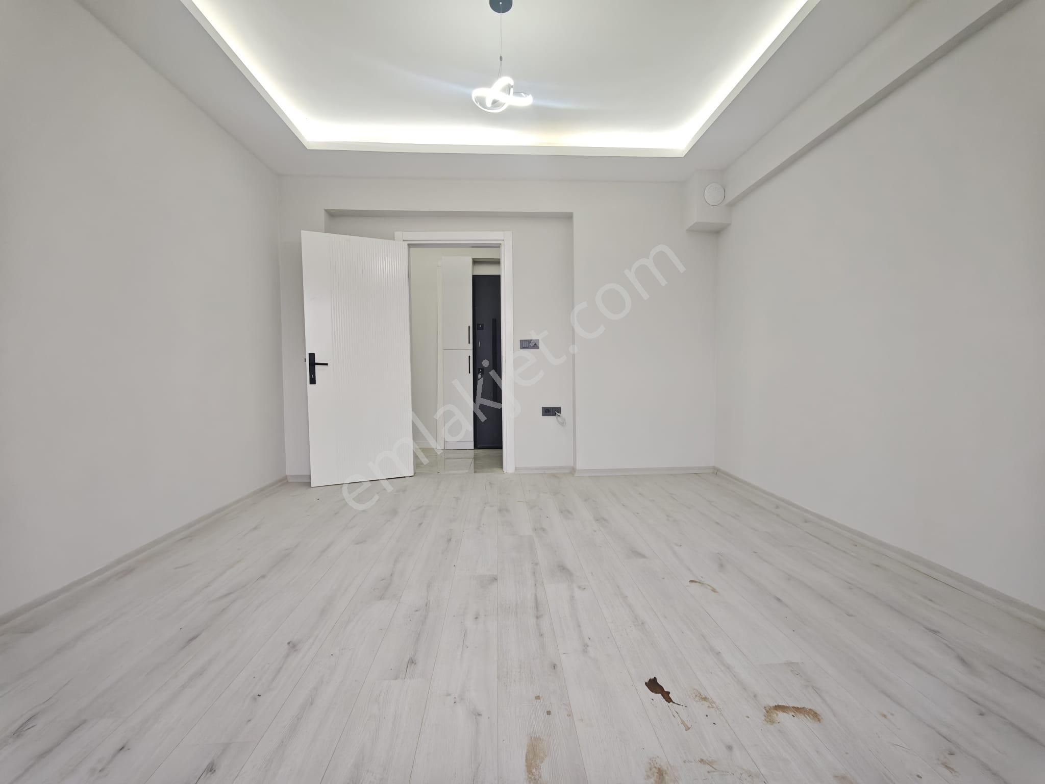 Vizyon Gayrimenkul'den Cumhuriyet'te 2+1 90 M2 Yerden Isıtmalı - Görsel 14