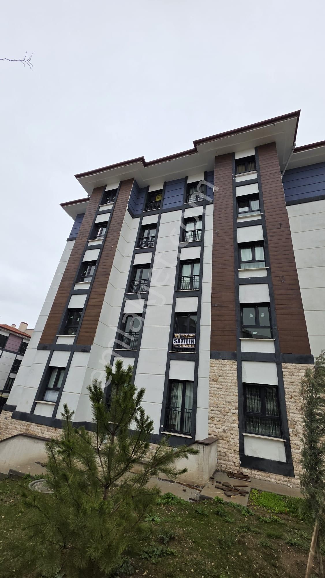 🏡akgedik Mahallesi 🏡site İçi ✅3+1 125m2 6 Katlının 1 Katı ❇️kapalı Mutfak Petek Kombili