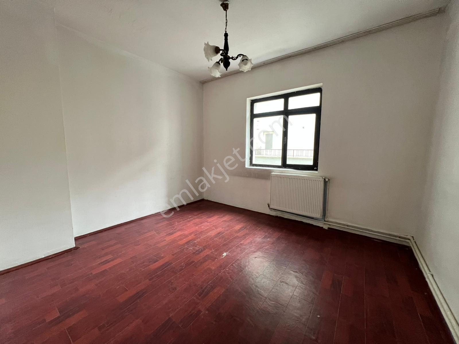 Engin Emlak'tan Ara Kat Güney Cephe 3+1 Daire - Görsel 25