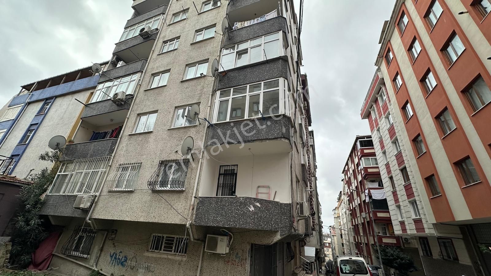 Bahçelievler Siyavuşpaşa Satılık 2+1 Ara Kat Daire. Vizyon - Görsel 20