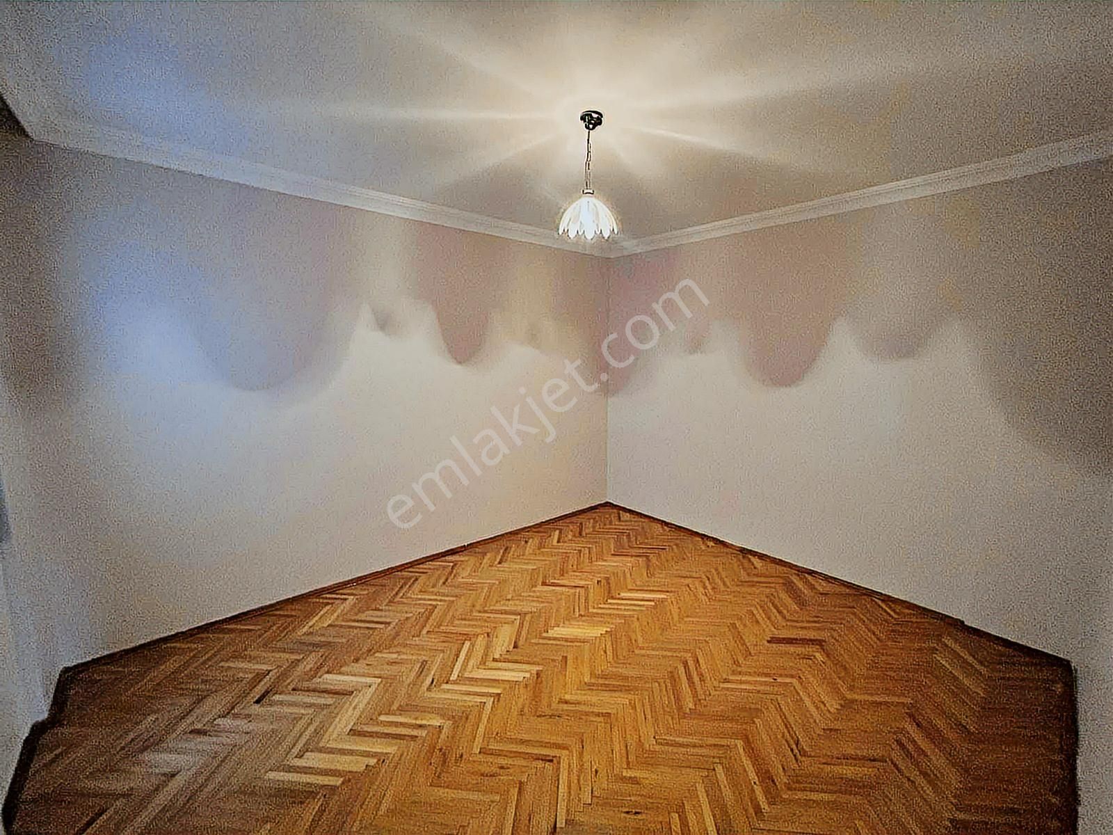 Ziraat Mahallesi'nde Metro Yakını Satılık Kök Tapu Daire - Görsel 2