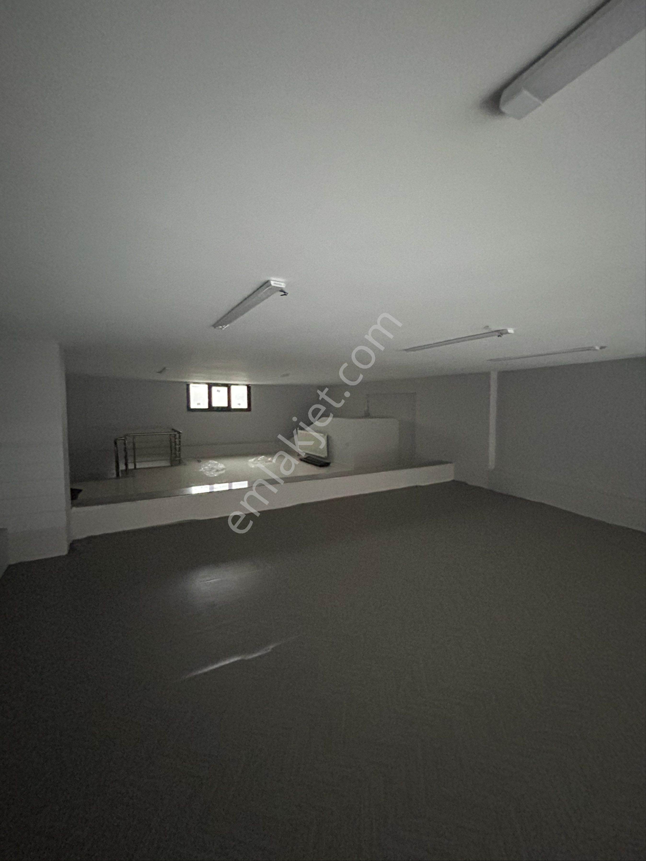 Mahmutbey Caddesi Üzerinde Kiralık 200m2 Mağaza - Görsel 8