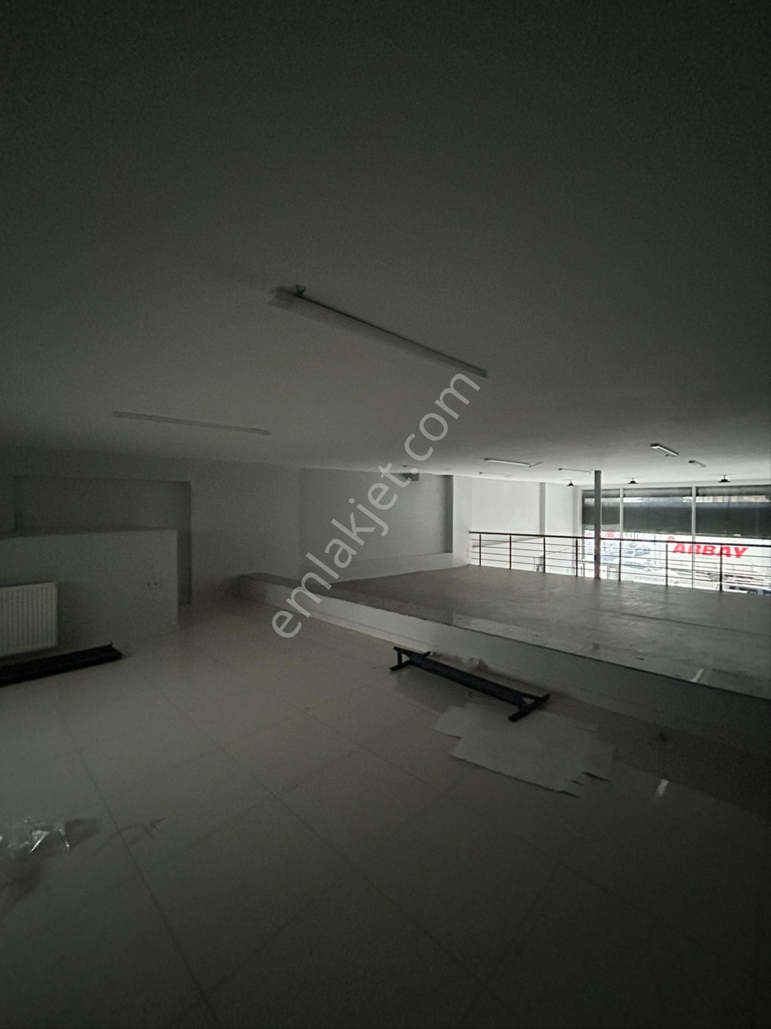 Mahmutbey Caddesi Üzerinde Kiralık 200m2 Mağaza - Görsel 9