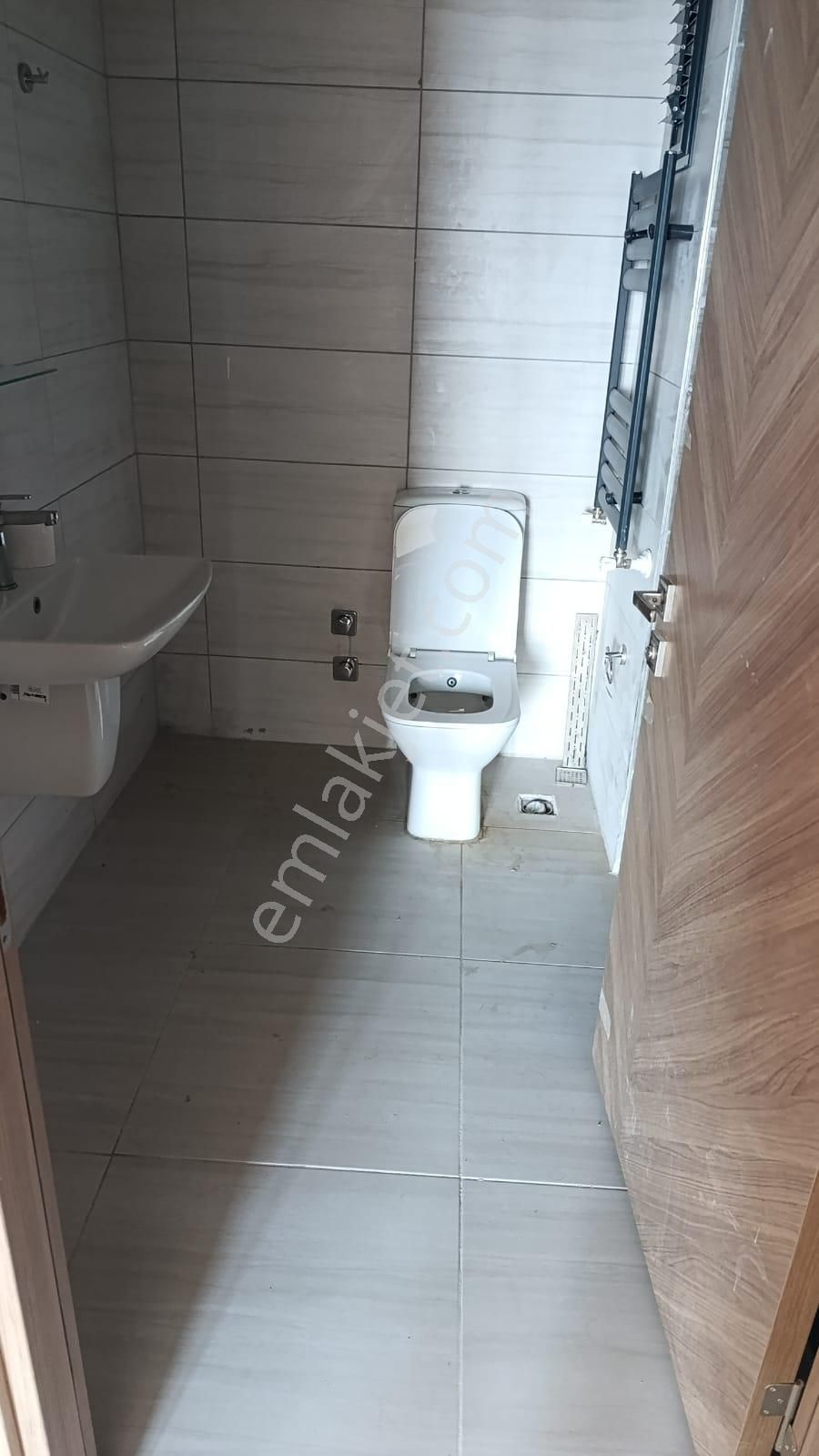 Adana Sarıçamda Göztepede Fulll Eşyalı Kiralık 3+1 Eşyaları Kullanışlı Kiralık Fırsat Daire - Görsel 13