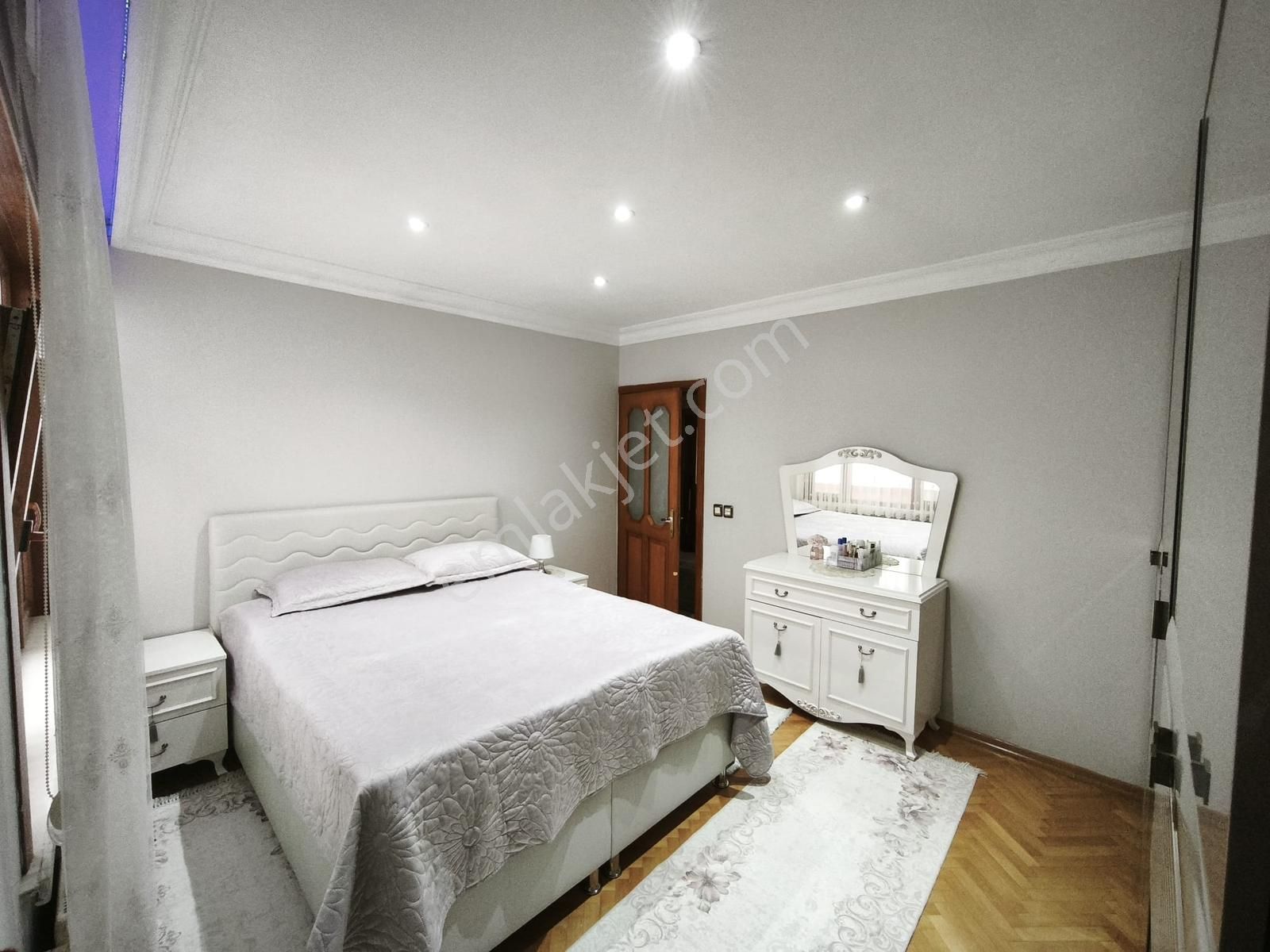 Satılık 2+1 Şehir Manzaralı Daire - Görsel 24