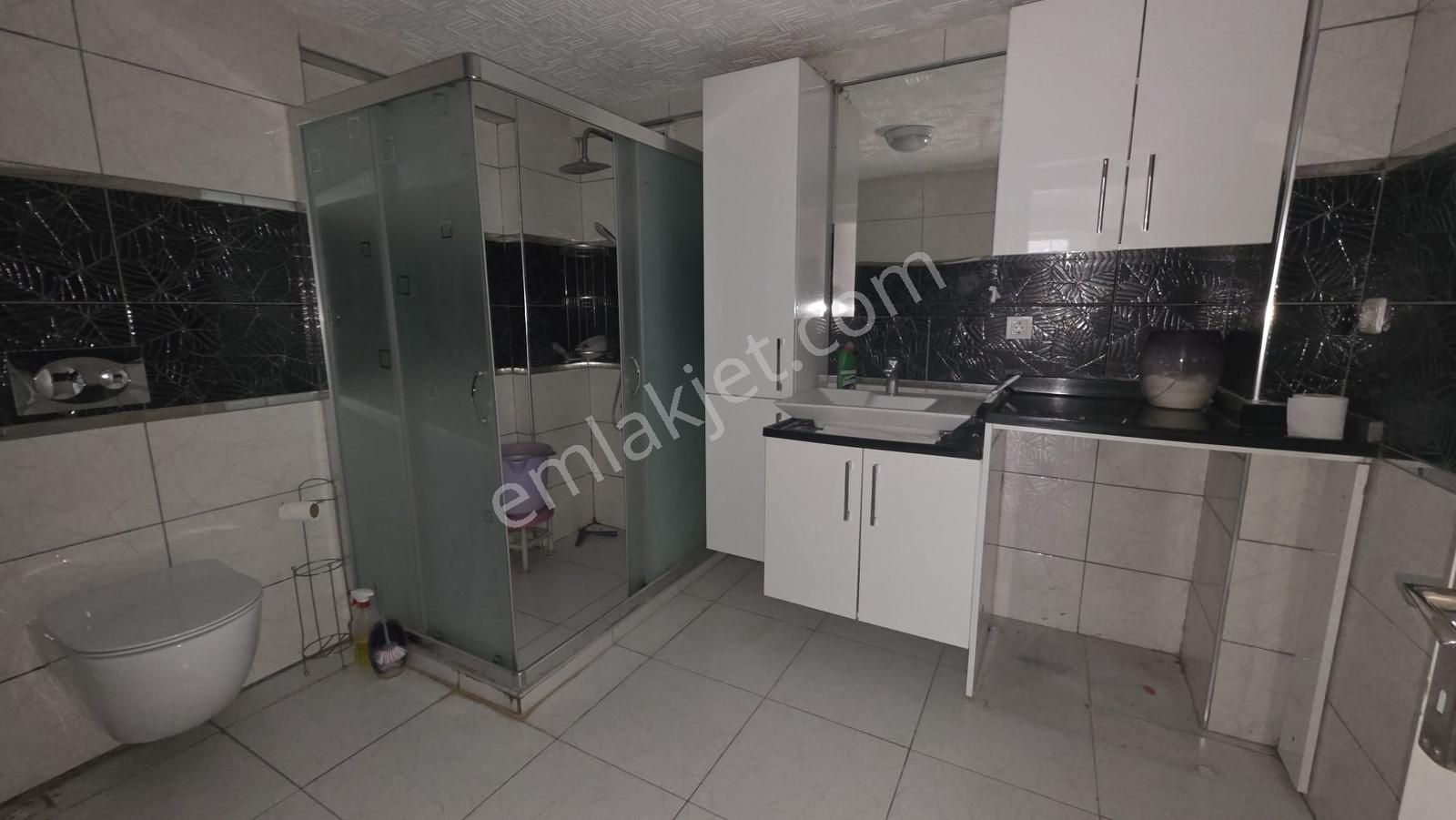 Ordu Caddesi Üzerinde Kiralık Geniş 3+1 Daire - Görsel 12