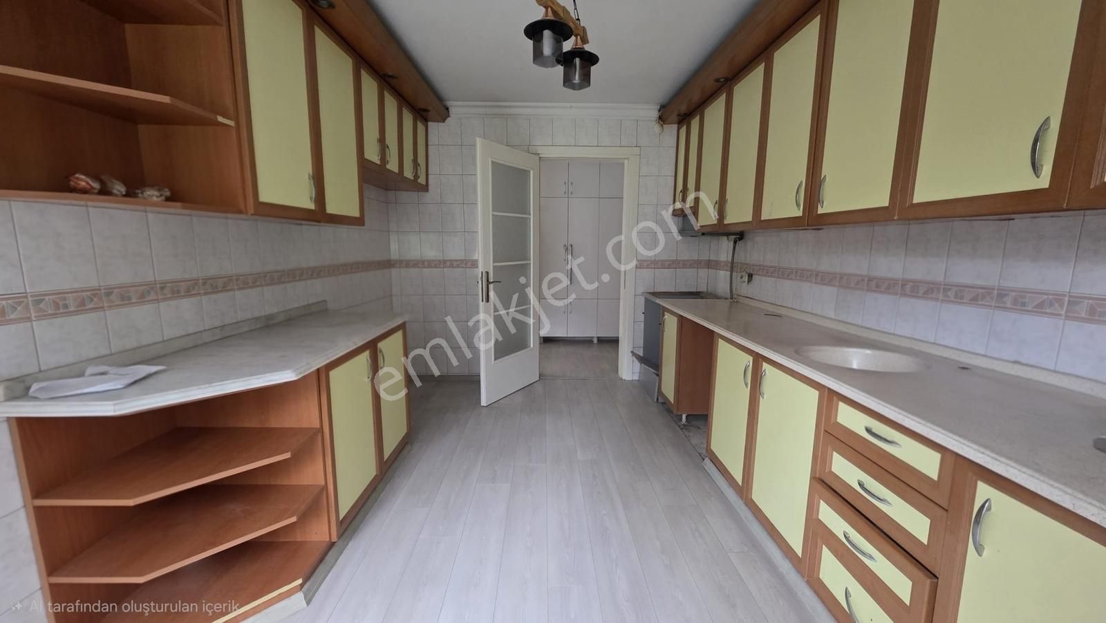 Ordu Caddesi Üzerinde Kiralık Geniş 3+1 Daire