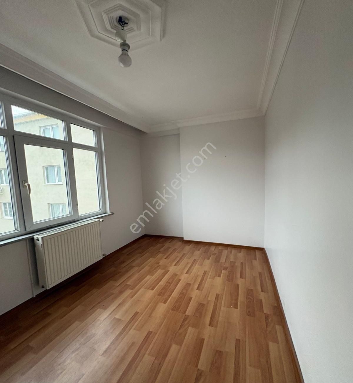Müslüm Emlaktan Merkezde 3+1 Masrafsız Daire - Görsel 3