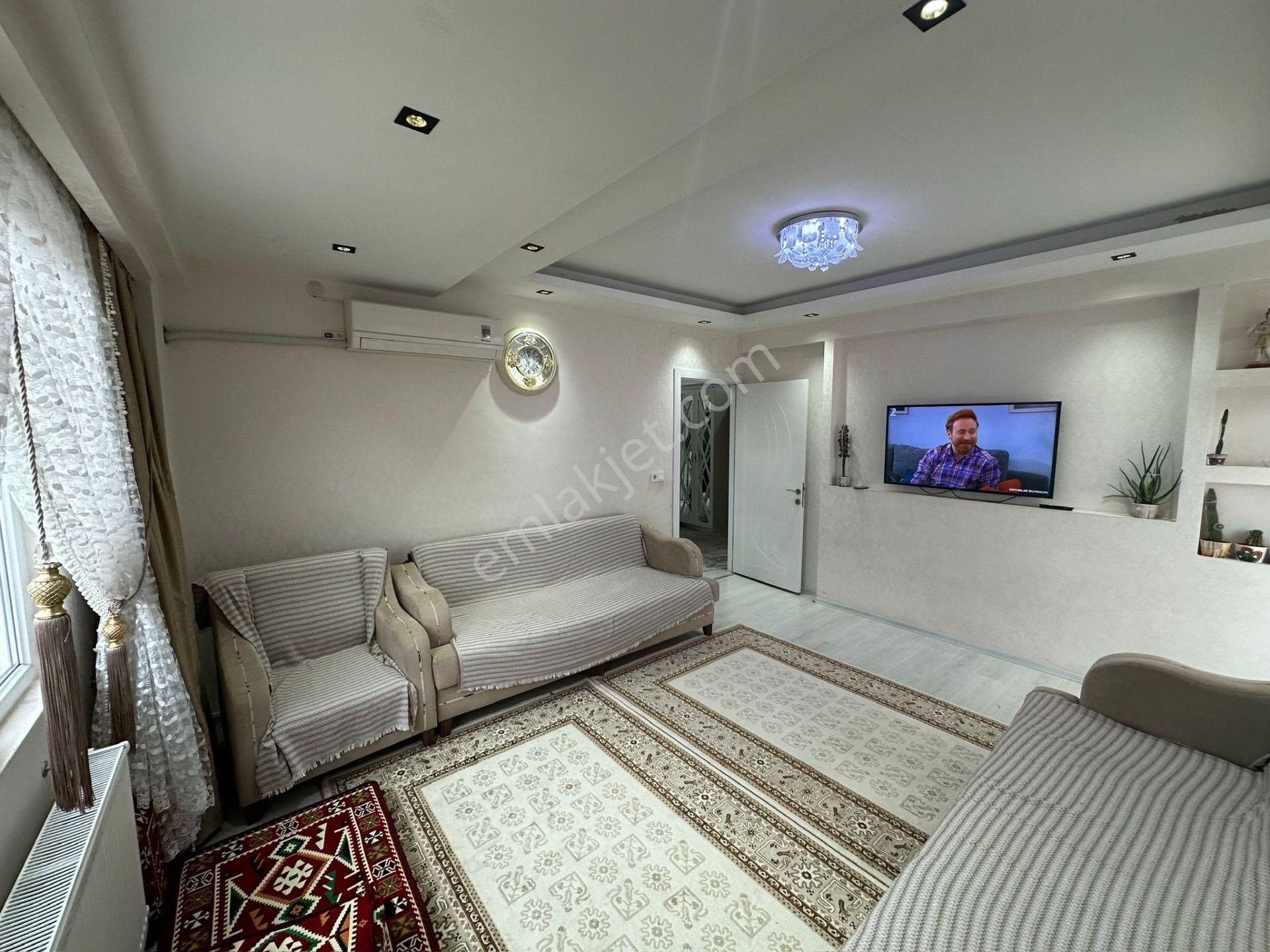 Akev Gayrimenkul'den Batıkent'de Cadde Üstü 3+1 Daire - Görsel 12