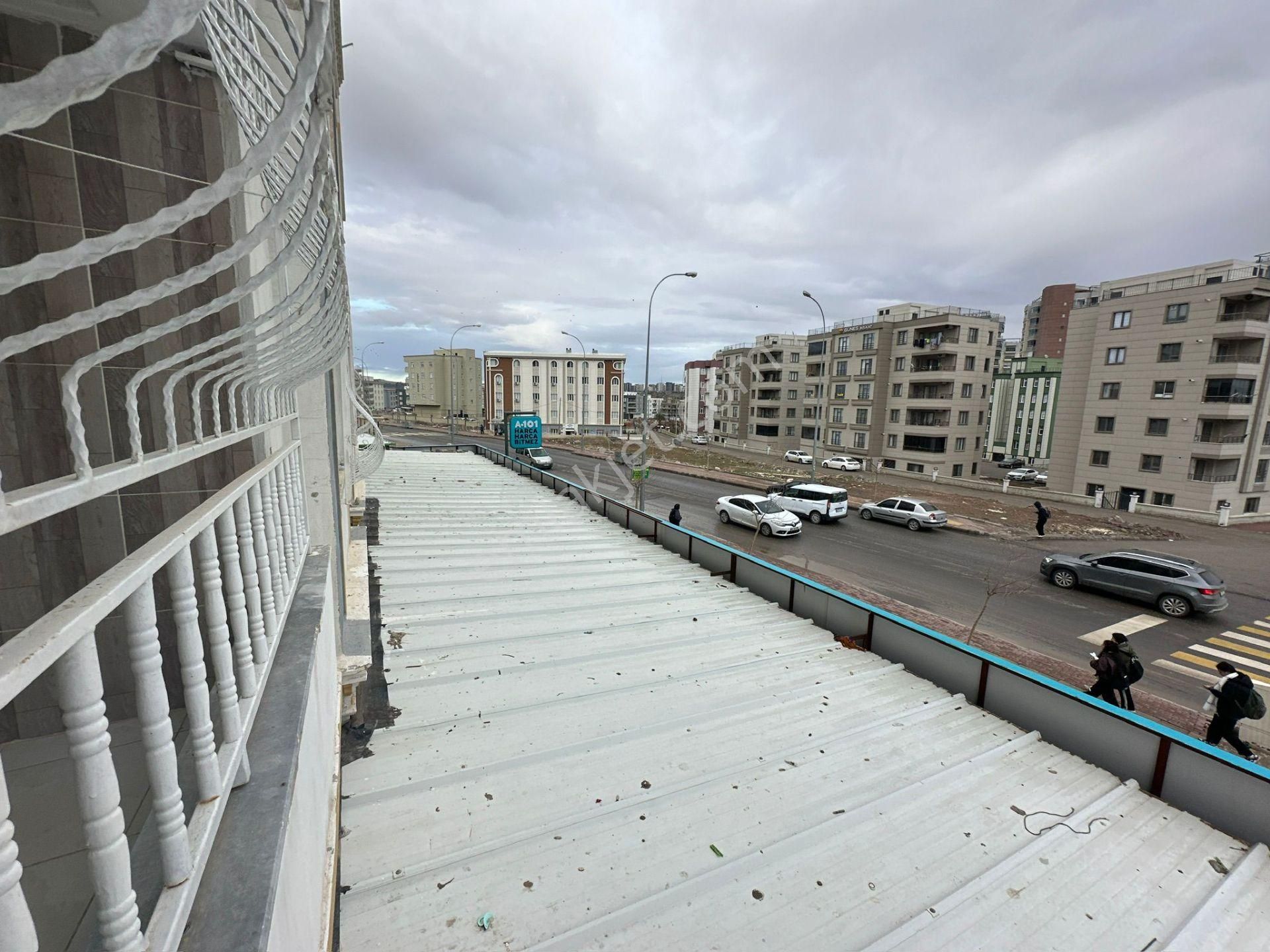 Akev Gayrimenkul'den Batıkent'de Cadde Üstü 3+1 Daire - Görsel 8