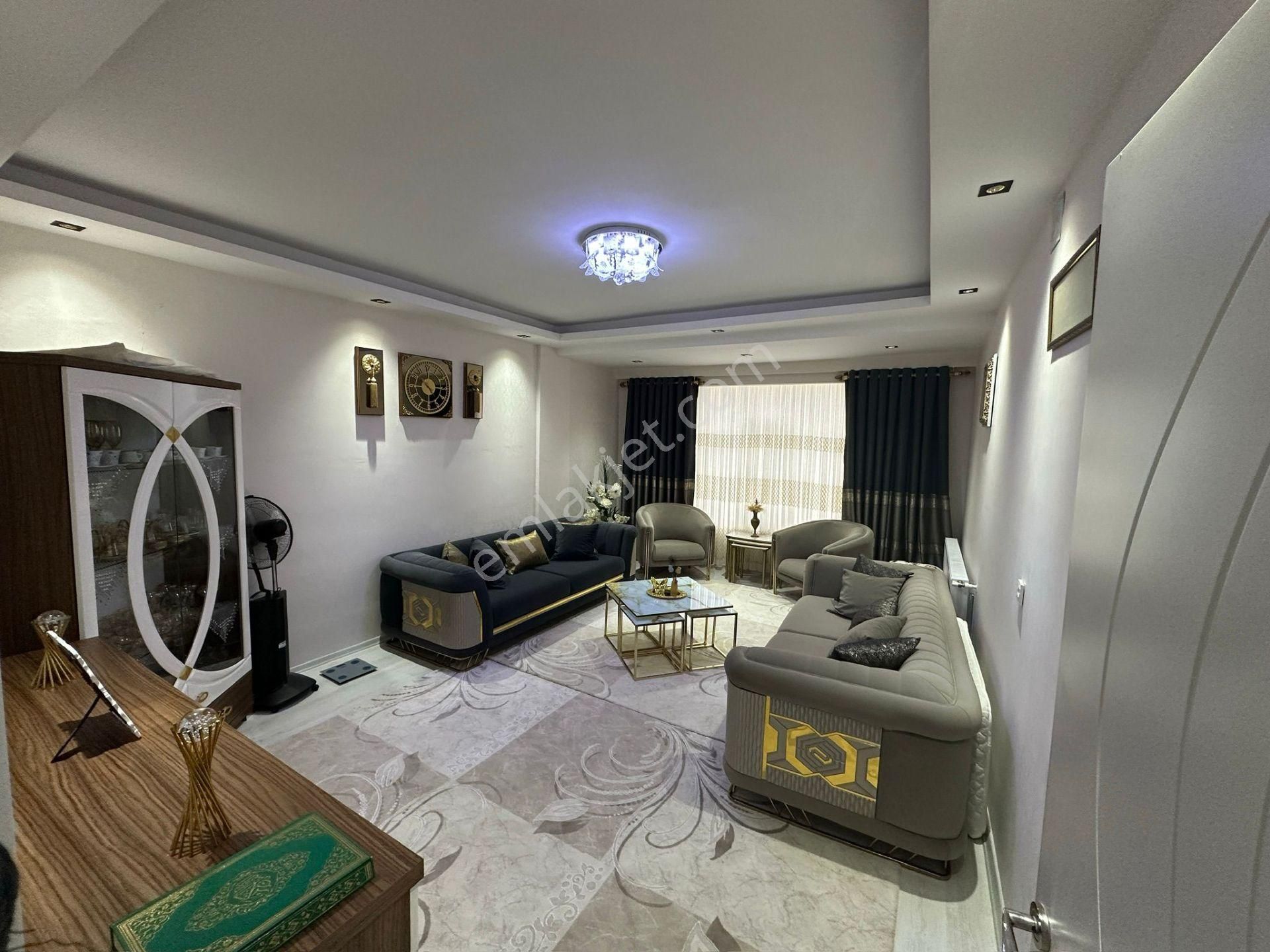 Akev Gayrimenkul'den Batıkent'de Cadde Üstü 3+1 Daire - Görsel 2