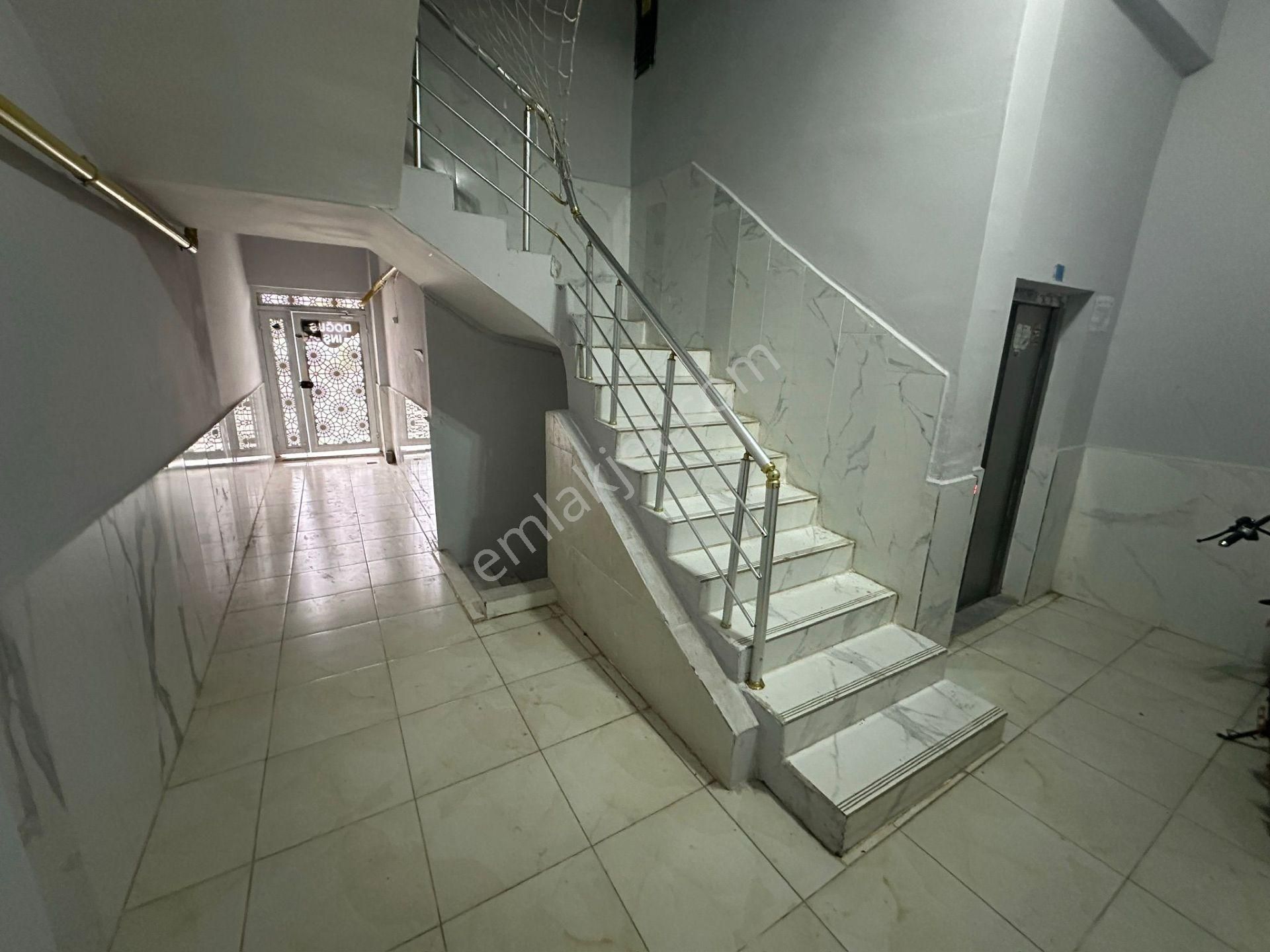 Akev Gayrimenkul'den Batıkent'de Cadde Üstü 3+1 Daire - Görsel 5