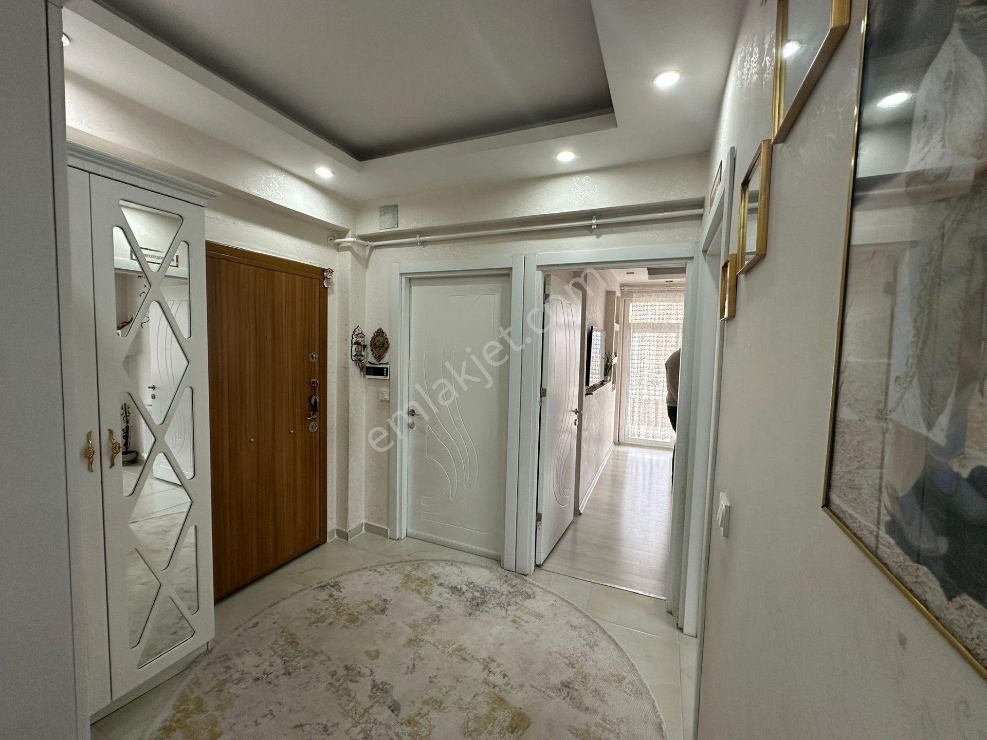 Akev Gayrimenkul'den Batıkent'de Cadde Üstü 3+1 Daire - Görsel 17