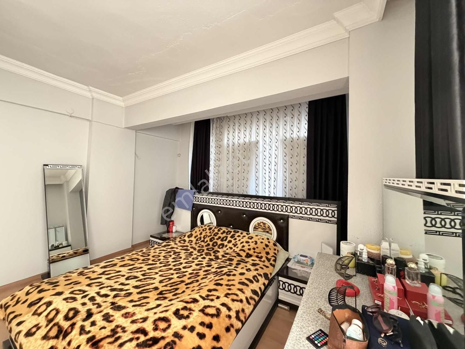 Örnek Mh 160m² 3+1 Yenilenmiş Teraslı 3. Kat Satılık Daire - Görsel 17