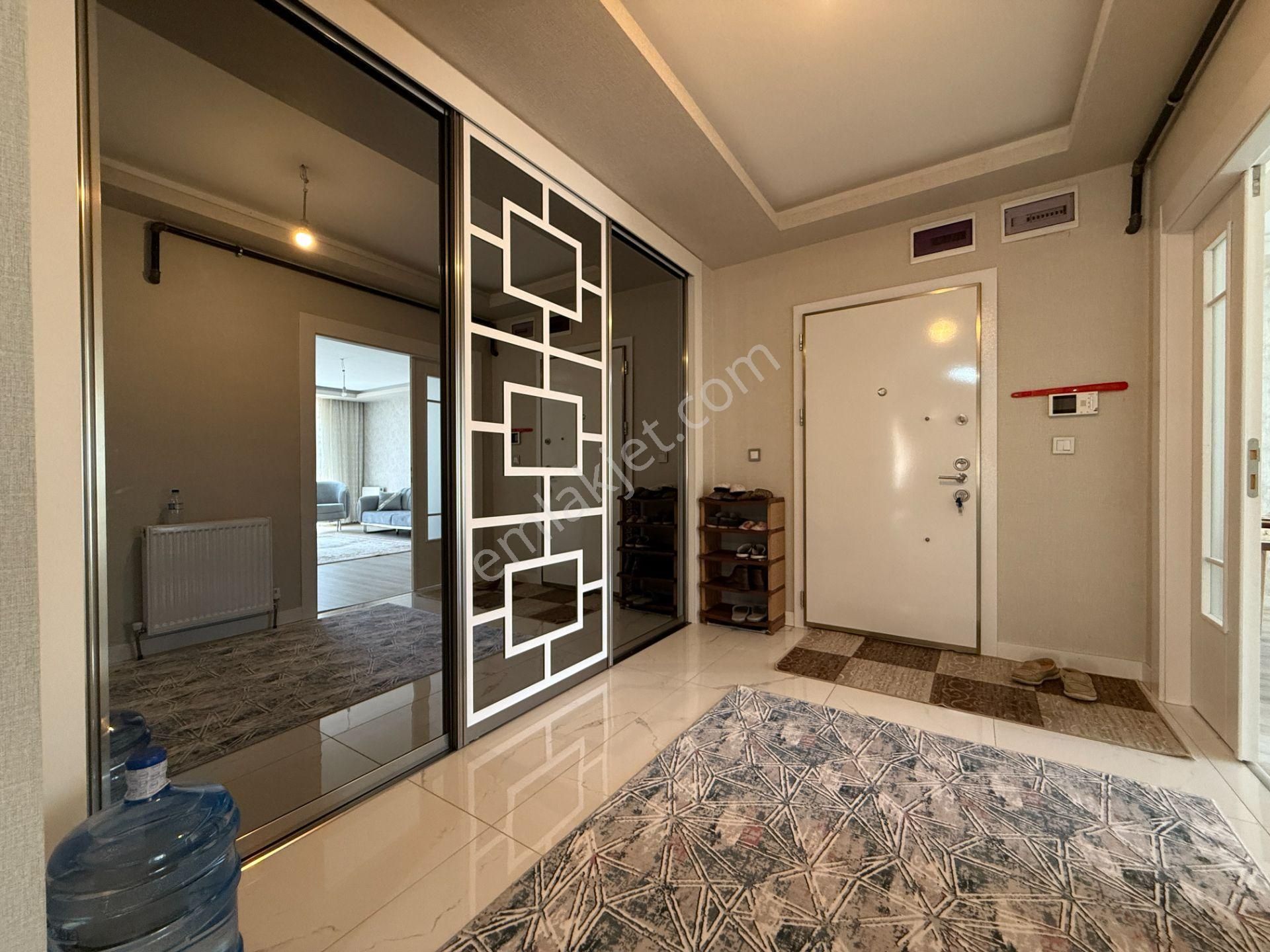 Kalecik Emlak'tan Teras Balkonlu Giyinme O.asansörlü 4+1 190m² Daire - Görsel 19