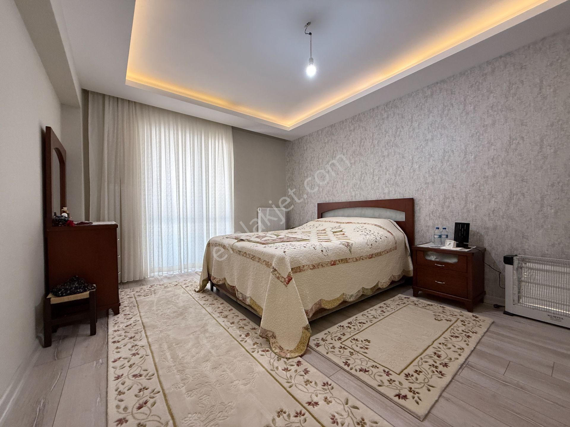 Kalecik Emlak'tan Teras Balkonlu Giyinme O.asansörlü 4+1 190m² Daire - Görsel 15