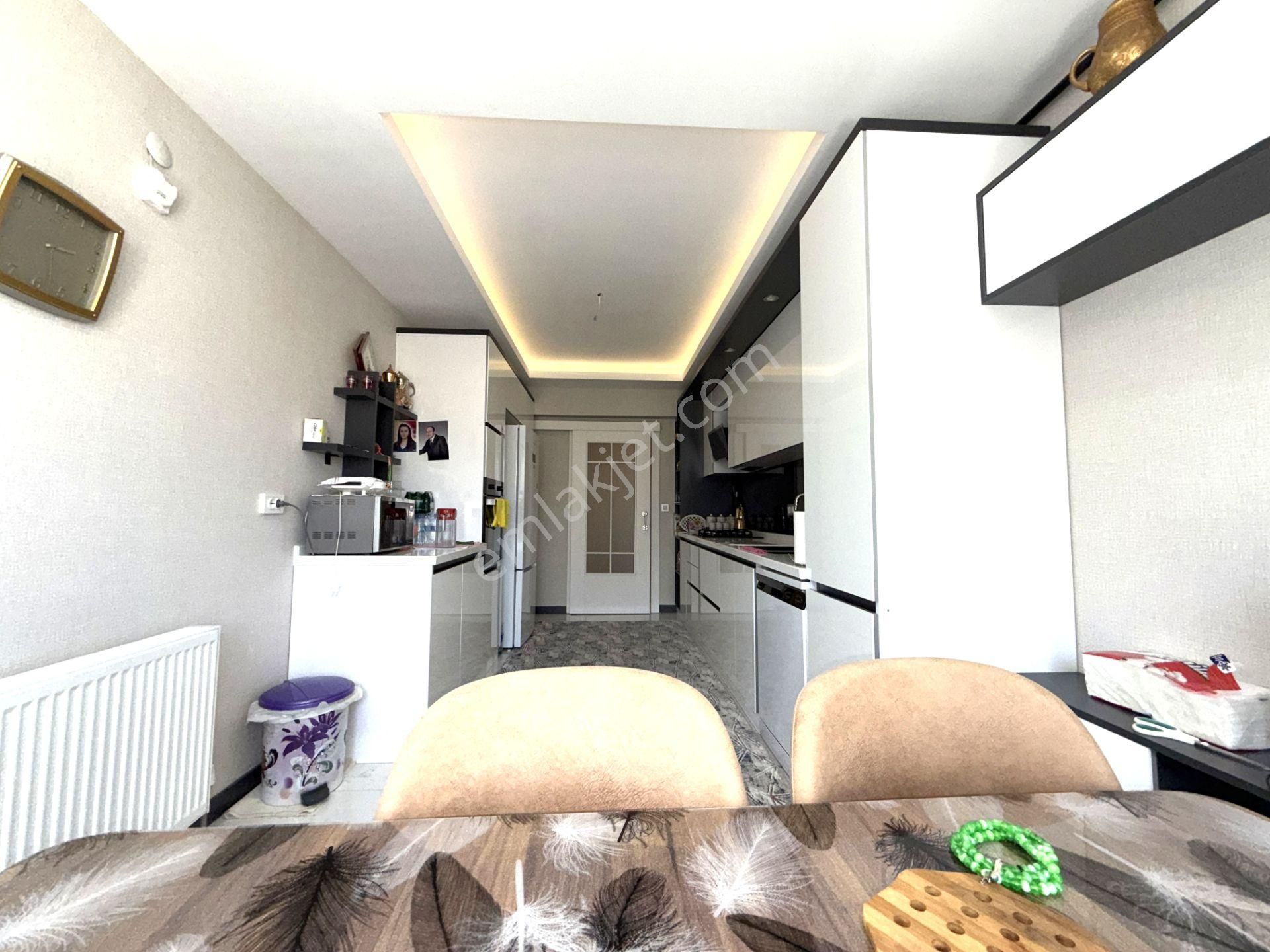 Kalecik Emlak'tan Teras Balkonlu Giyinme O.asansörlü 4+1 190m² Daire - Görsel 3