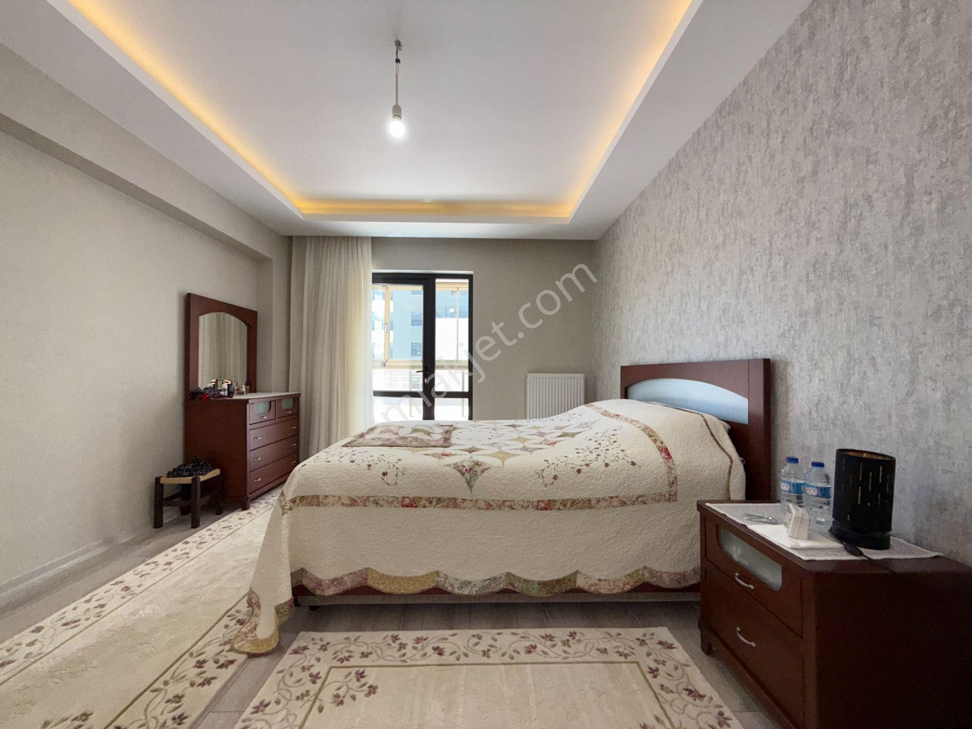 Kalecik Emlak'tan Teras Balkonlu Giyinme O.asansörlü 4+1 190m² Daire - Görsel 14