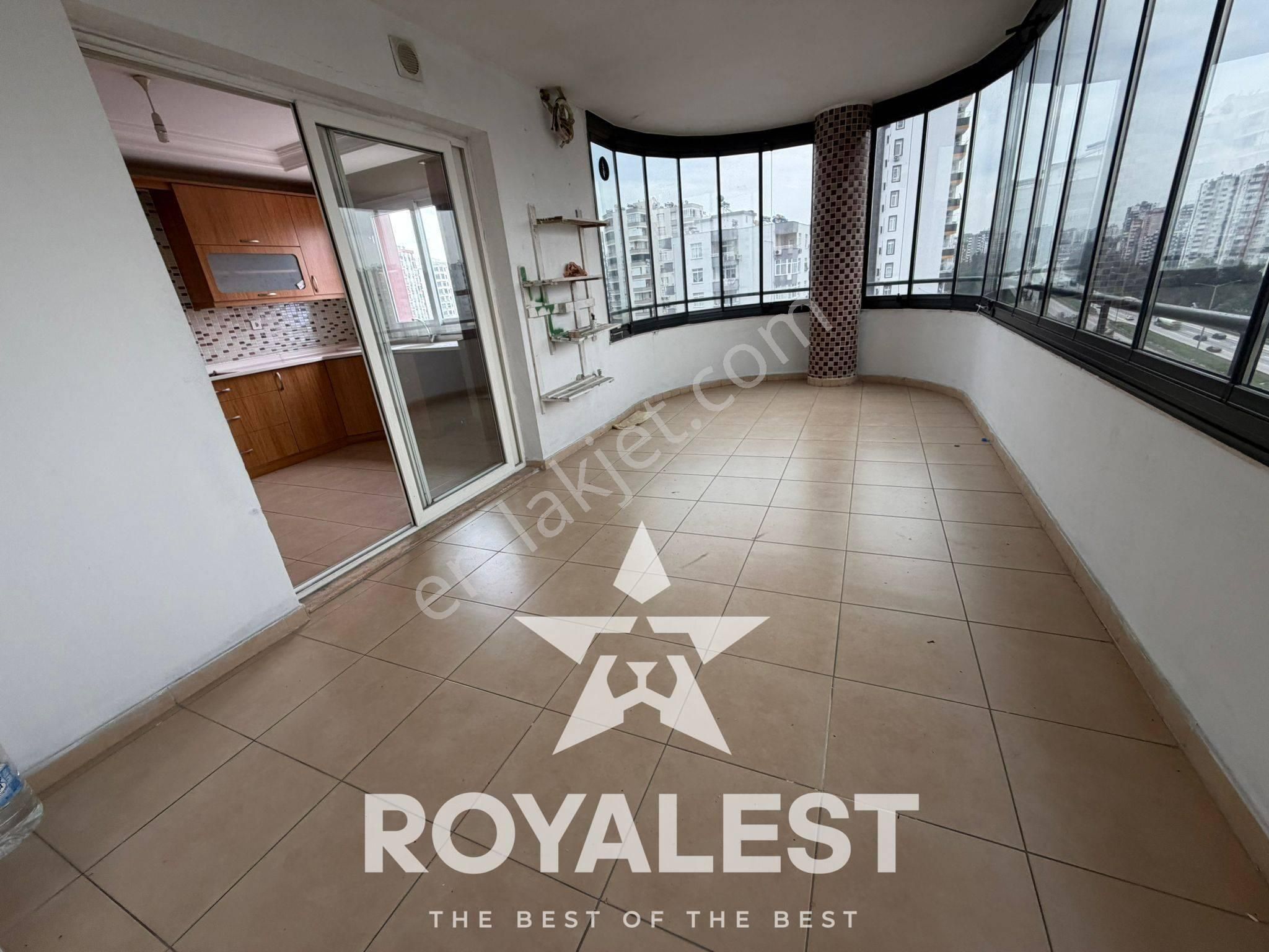 Royalest'ten Bulvar Üzeri Çok Geniş Fırsat Daire