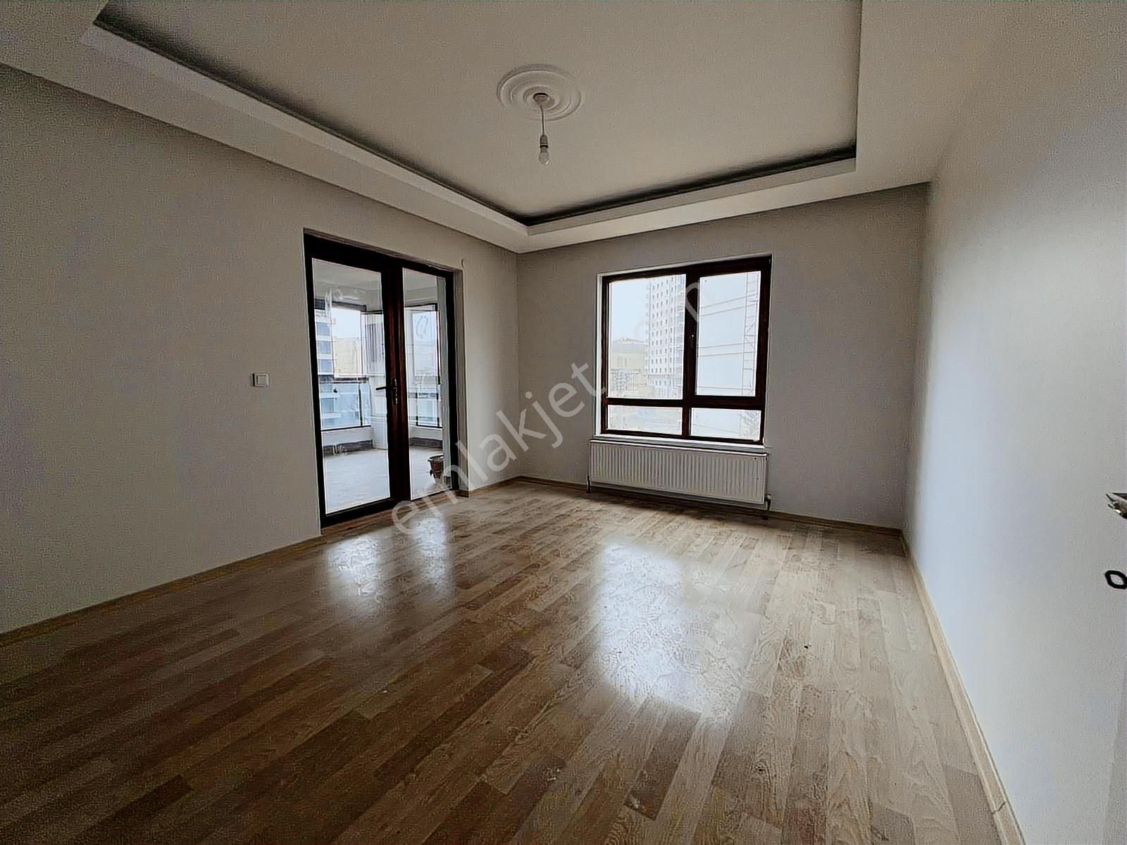 Engin Emlak'tan Pursaklar Saray'da G. Odalı 3+1 Site Dairesi - Görsel 14