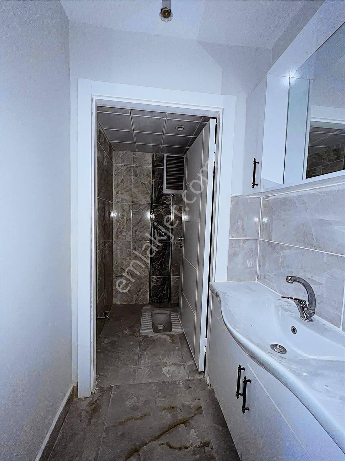 Engin Emlak'tan Pursaklar Saray'da G. Odalı 3+1 Site Dairesi - Görsel 26