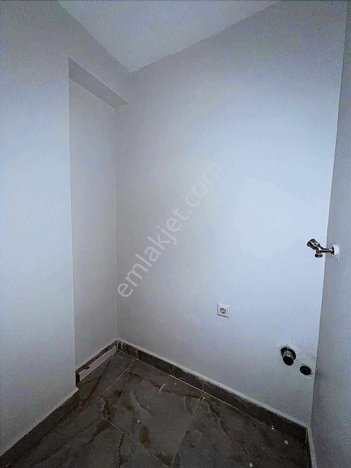 Engin Emlak'tan Pursaklar Saray'da G. Odalı 3+1 Site Dairesi - Görsel 23