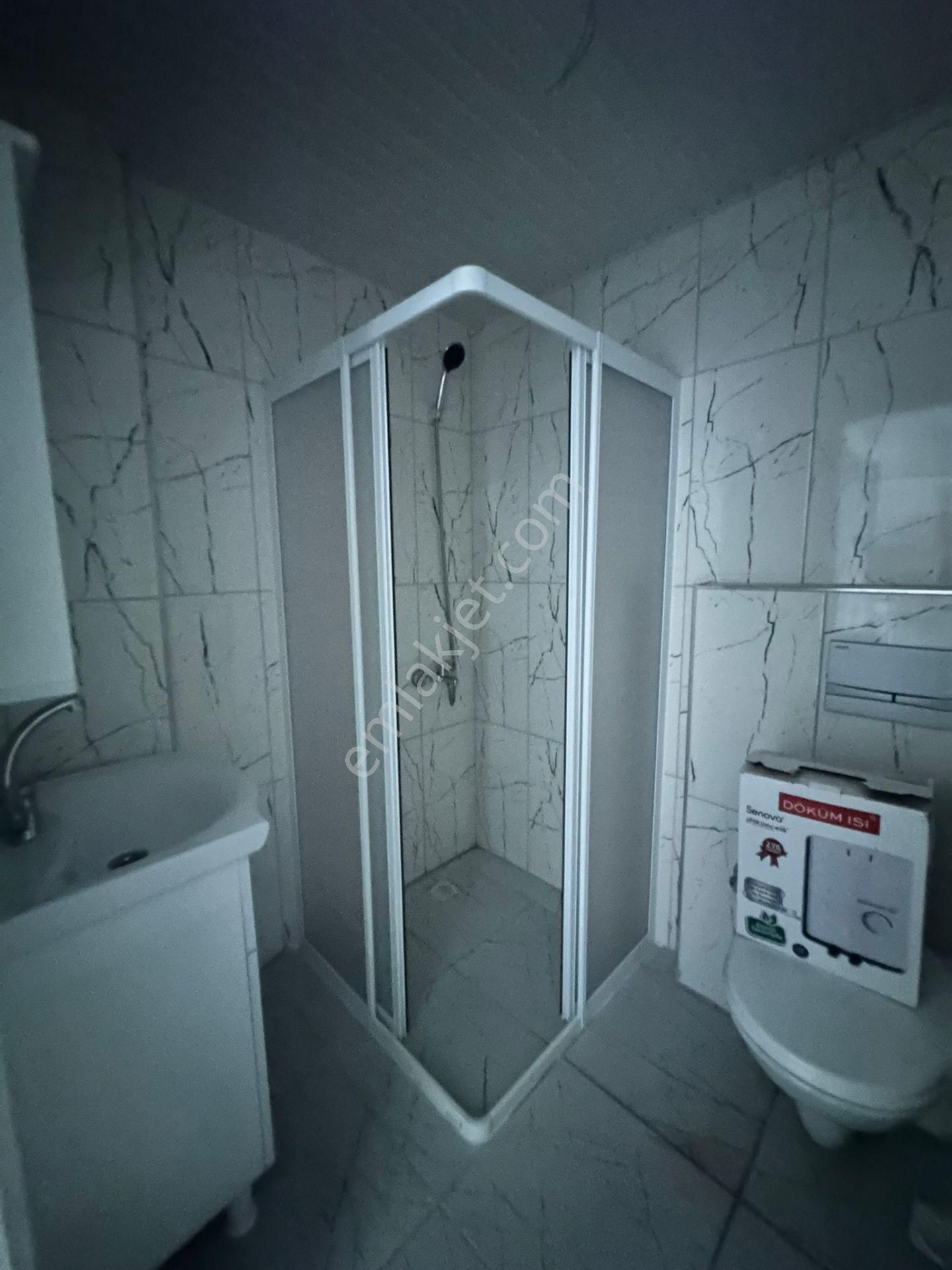 Adana Sarıçamda Çarkıparede 1+1 Eşyaları Sıfır Kiralık Fırsat Daire - Görsel 4