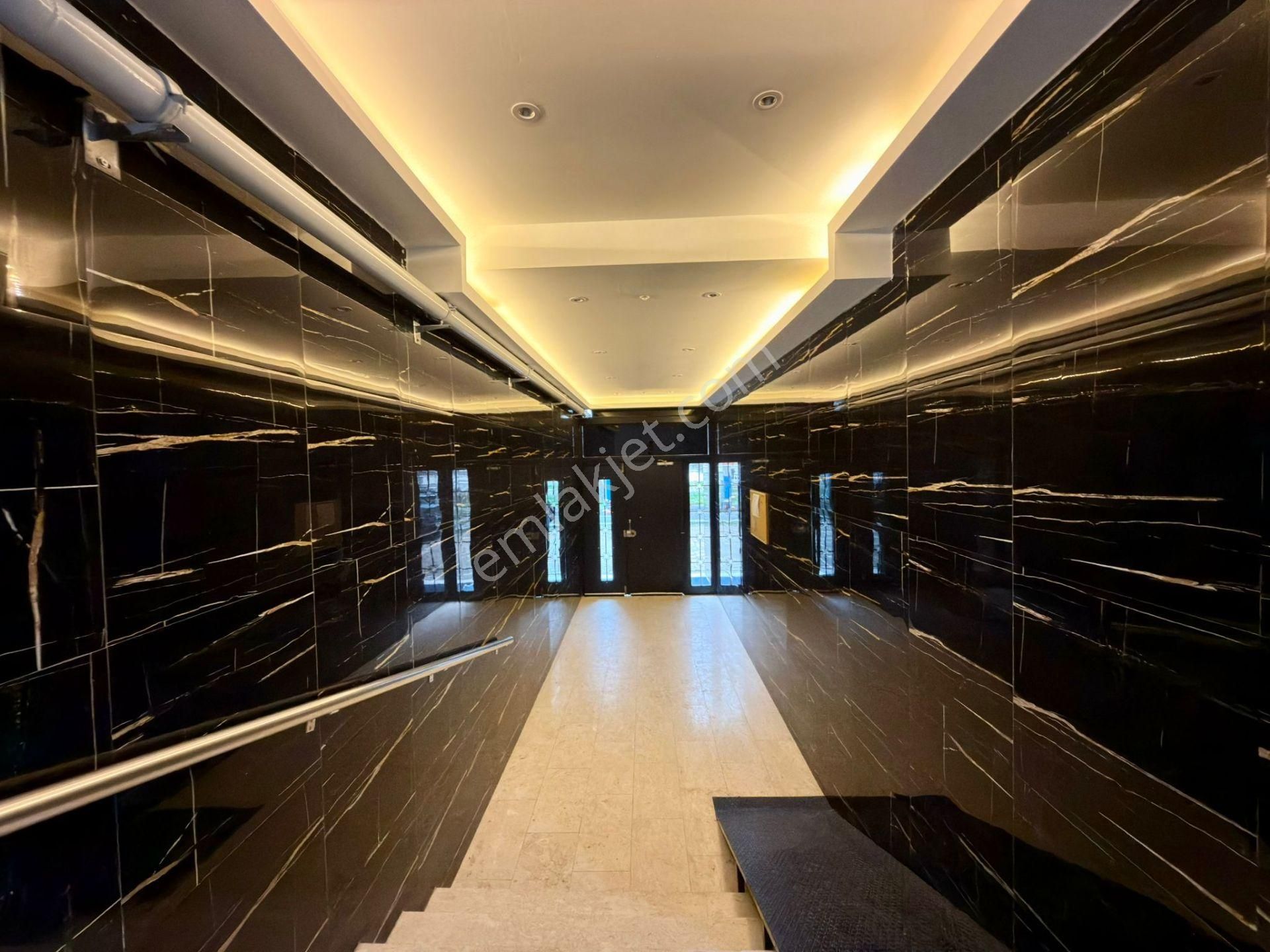 Sadece Yükselde Kazdağları Manzaralı Kapalı Garajlı Köşe 2+1 - Görsel 29