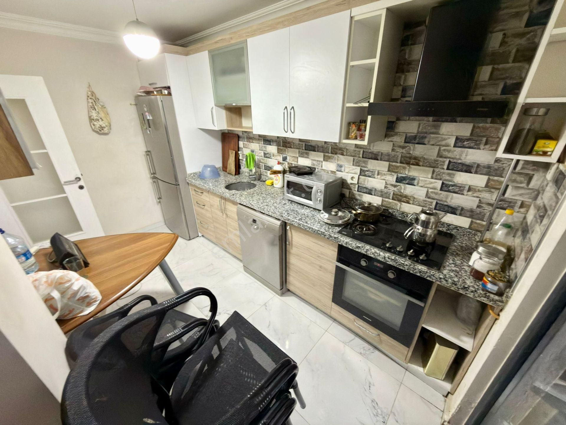 Sadece Yükselde Kazdağları Manzaralı Kapalı Garajlı Köşe 2+1 - Görsel 5