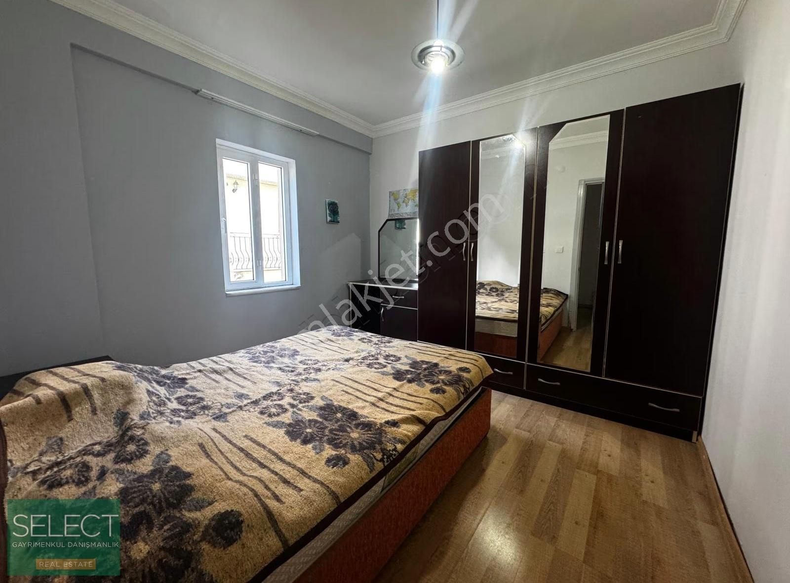 Select Gayrimenkul'den Merkezde Full Eşyalı Kiralık 1,5+1 - Görsel 3