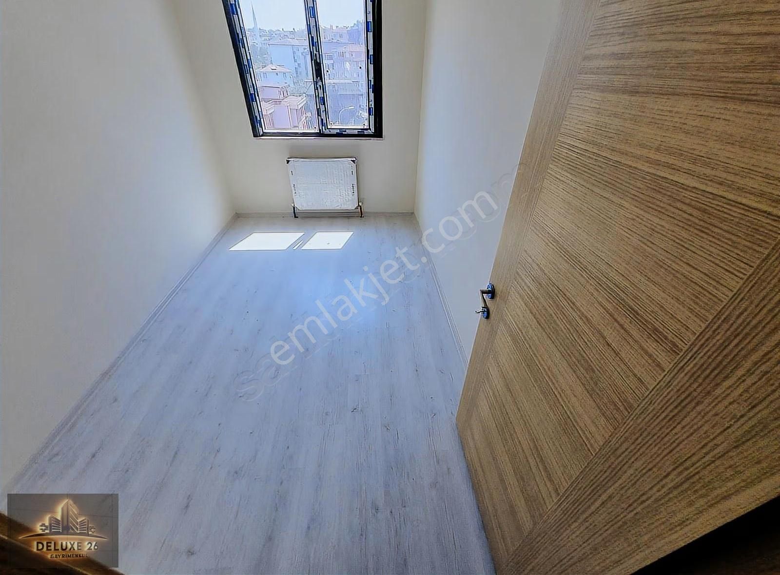 Deluxe 26 ' Dan Yeni Binada Asansörlü Balkonlu 3+1 130 M2 Daire - Görsel 6