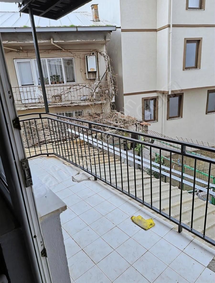 İstiklal Mahallesinde Temiz 2+1 Satılık Daire - Görsel 15