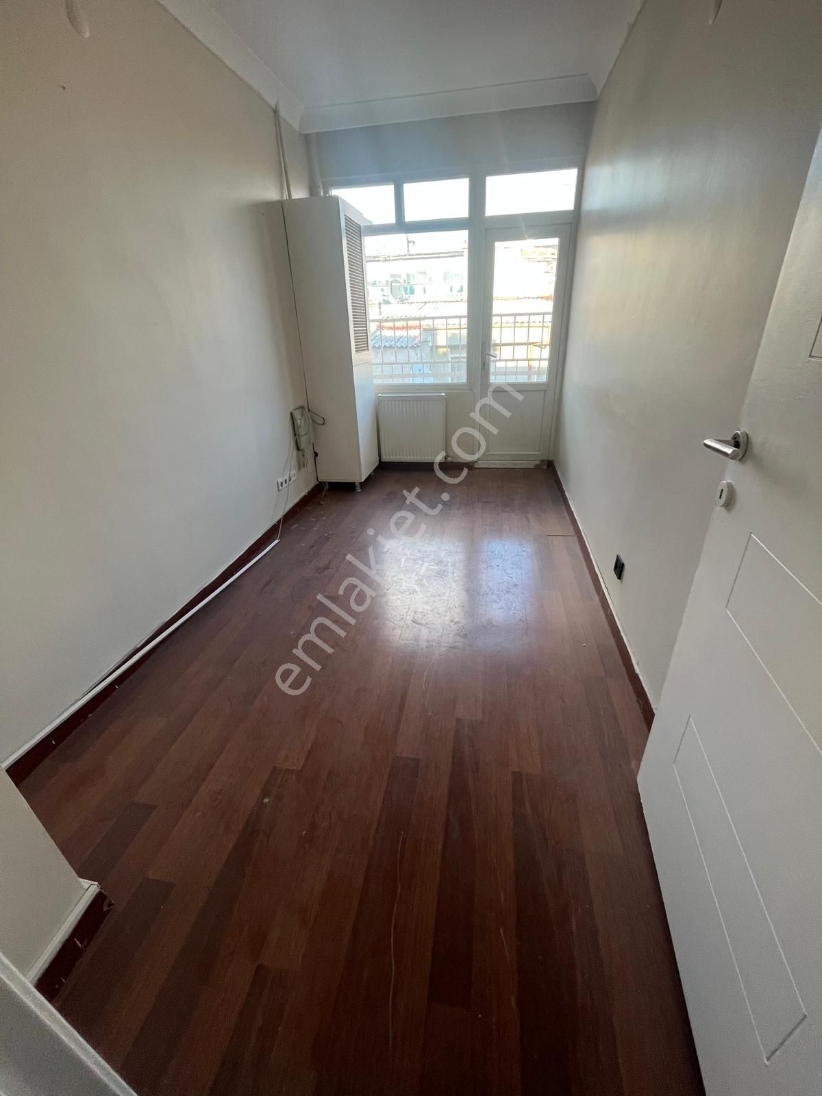 Meşrutiyet Caddesinde 3+1 Kiralık Ofis - Görsel 8