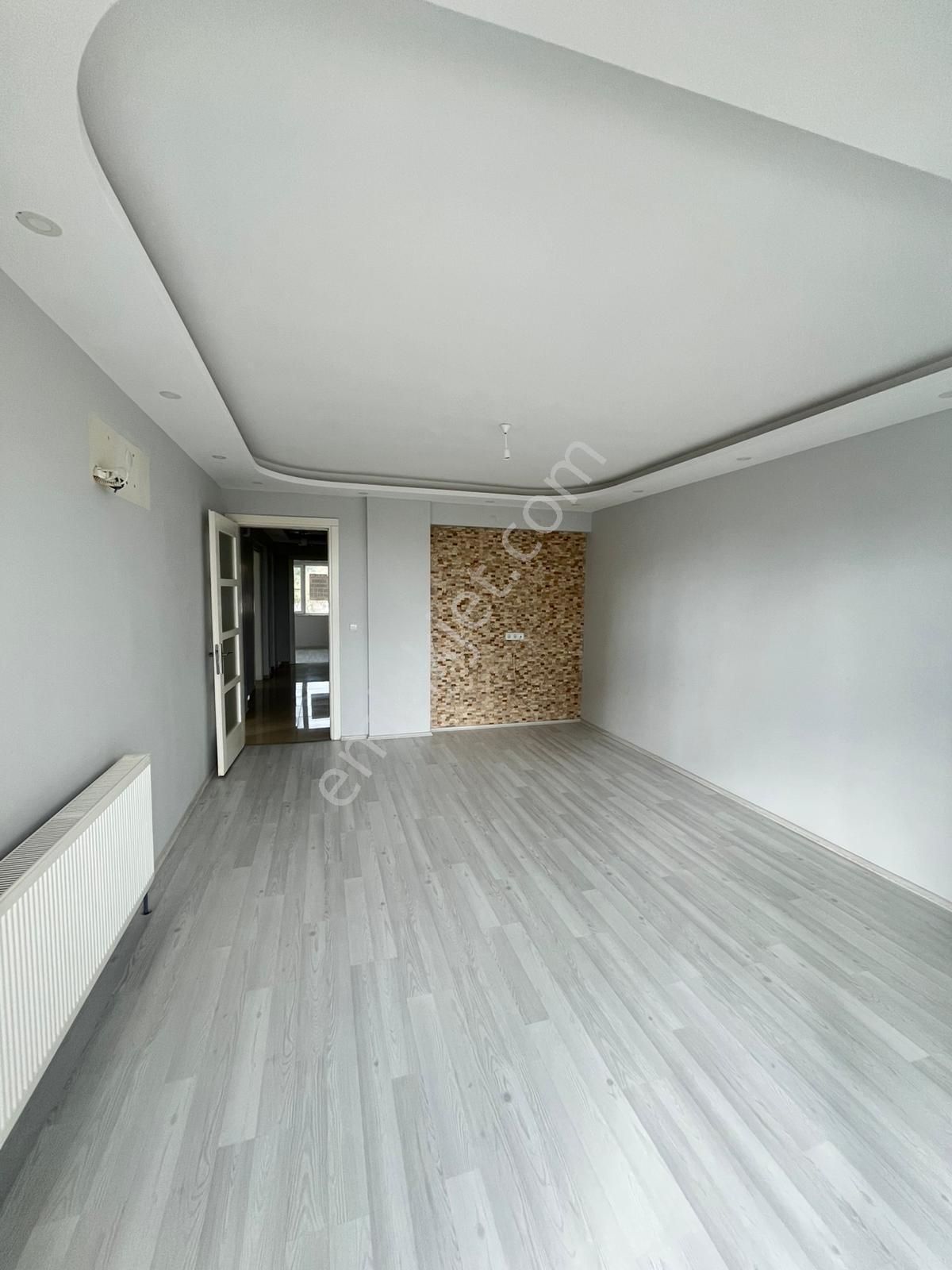 Zafer Mahallesin De 2+1 Doğalgazlı Ve Ebeveyn Banyolu Kiralık Daire ! ! ! - Görsel 3