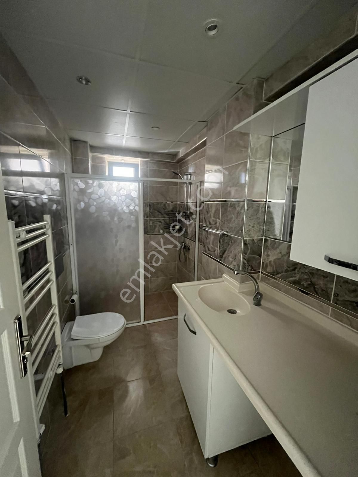 Zafer Mahallesin De 2+1 Doğalgazlı Ve Ebeveyn Banyolu Kiralık Daire ! ! ! - Görsel 14