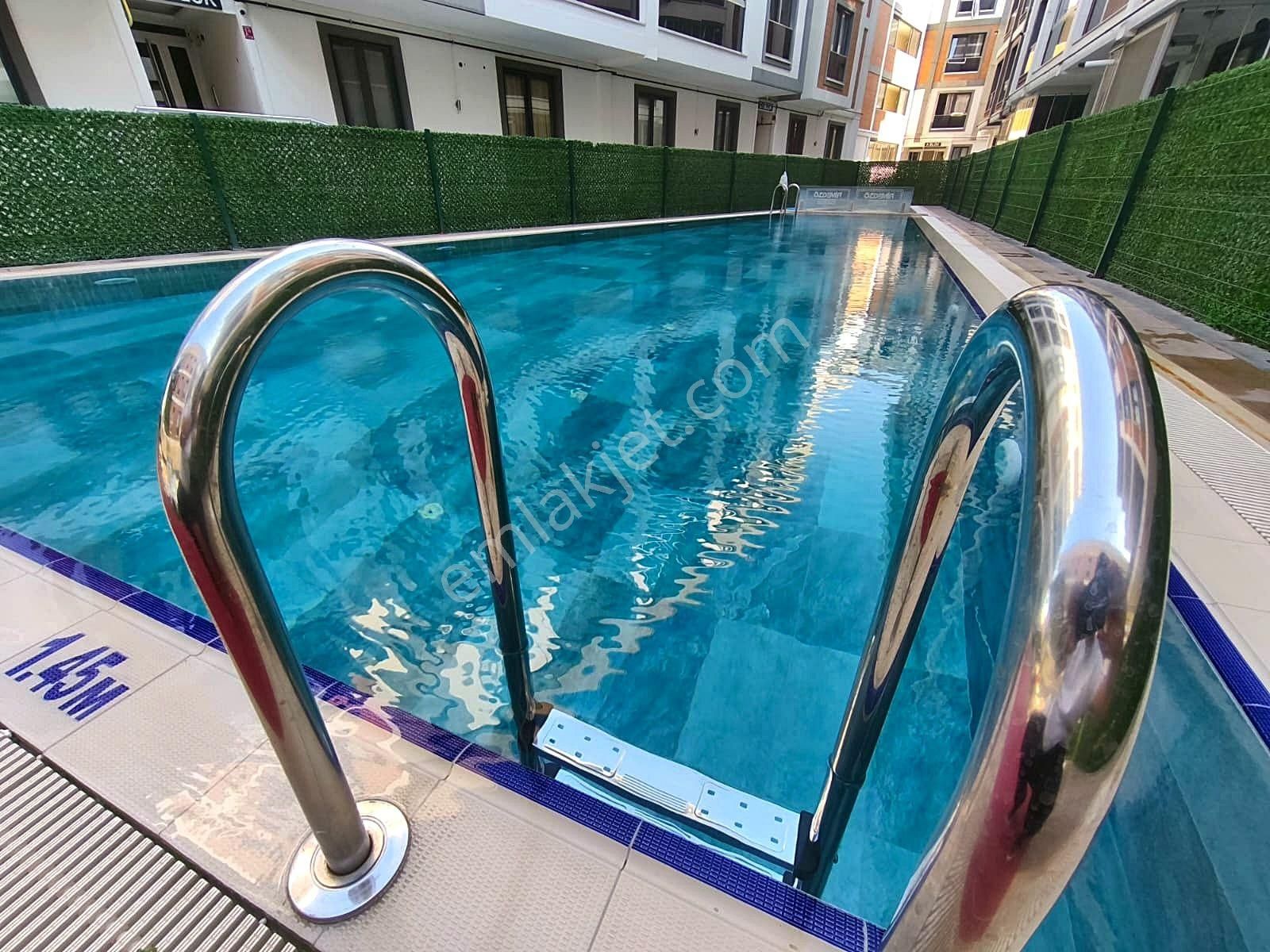 🛑🛑aktif'ten Akçay'da Satılık Yüzme Havuzlu Otoparklı, Güvenlikli Harika 2+1 Daire