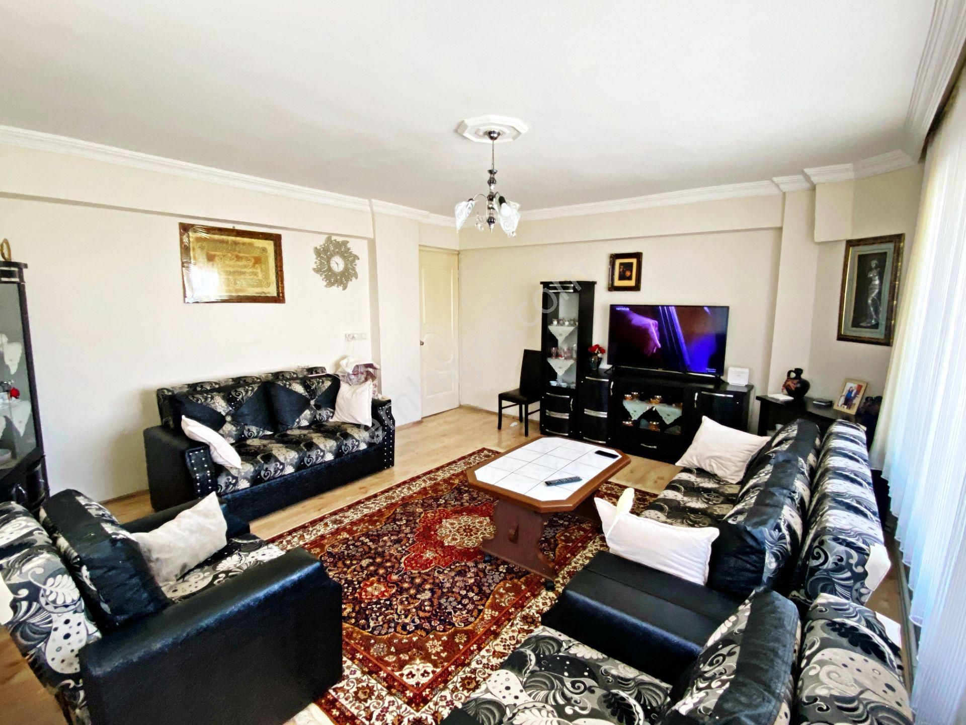 🛑🛑aktiften Akçay'da Satılık 3+1 Çift Balkonlu Ön Cephe Arakat 176m2 Harika Daire - Görsel 4