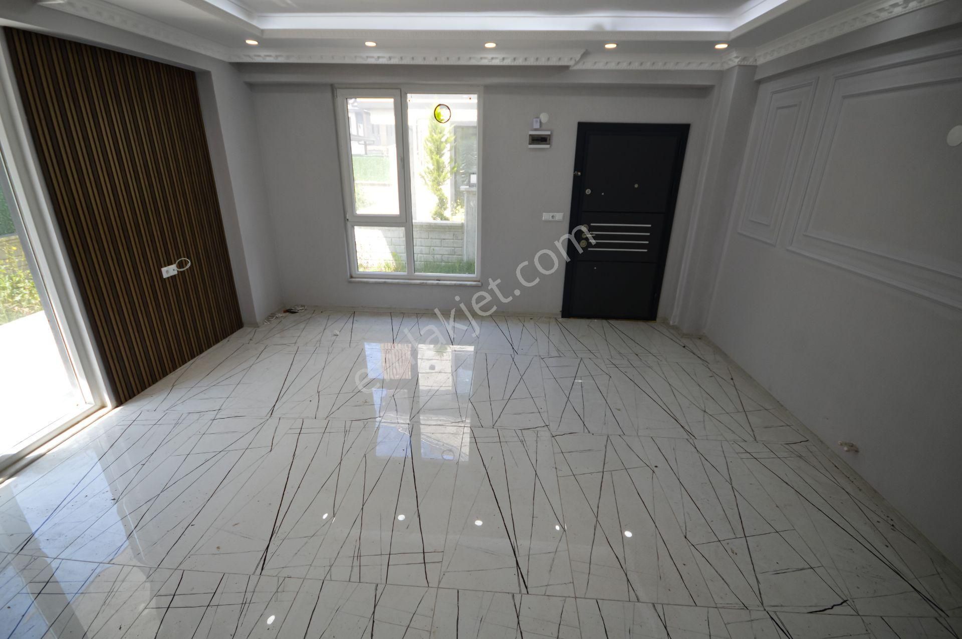 Sakarya Kocaali'de Bahçeli Modern Tasarımlı 3+1 Villa - Görsel 35