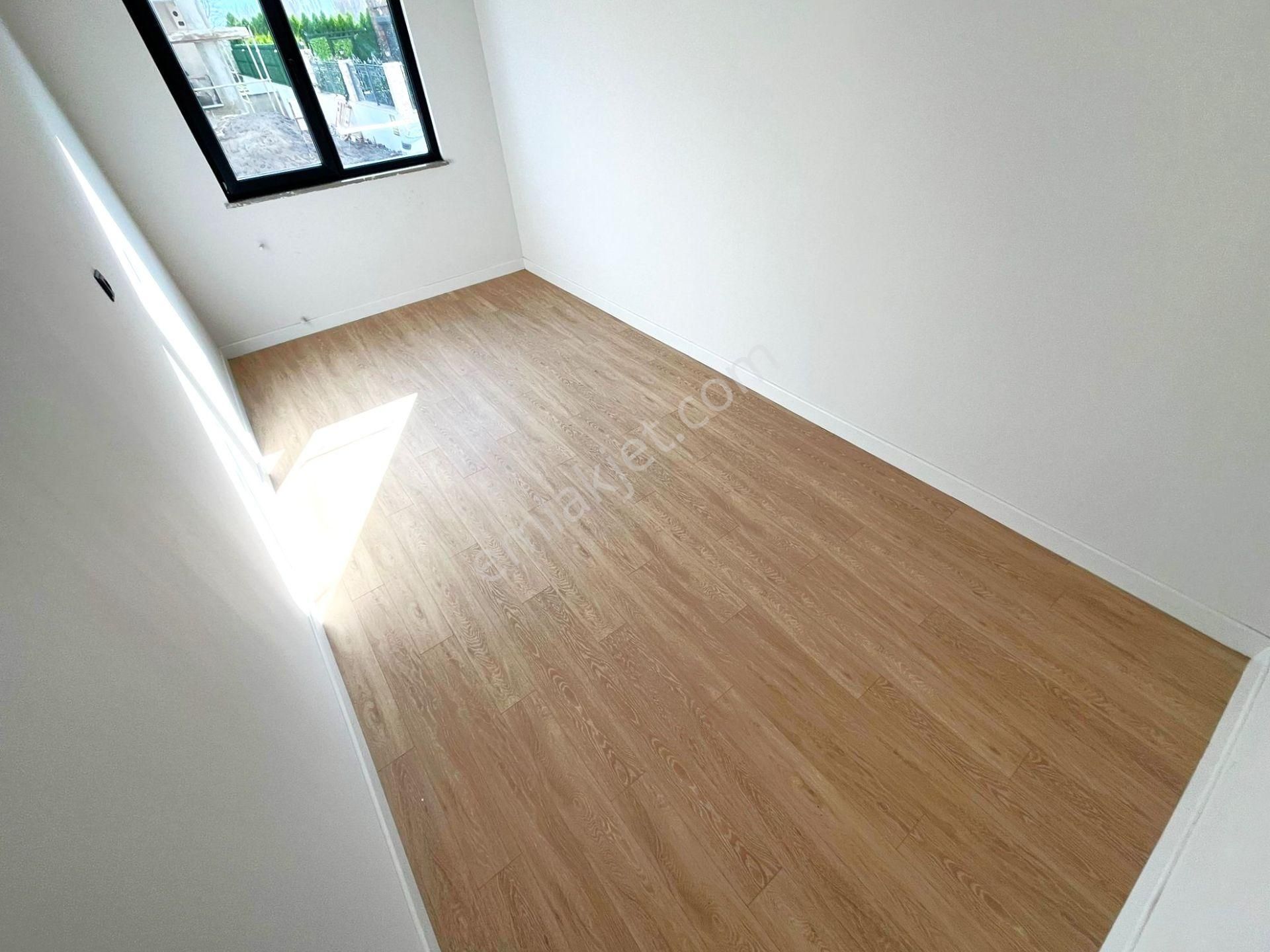 Edremit Zeytinli'de Aygül'den Sıfır Müstakil Tadında Açık Mutfaklı Geniş Balkonlu 2+1 Satılık Daire - Görsel 24