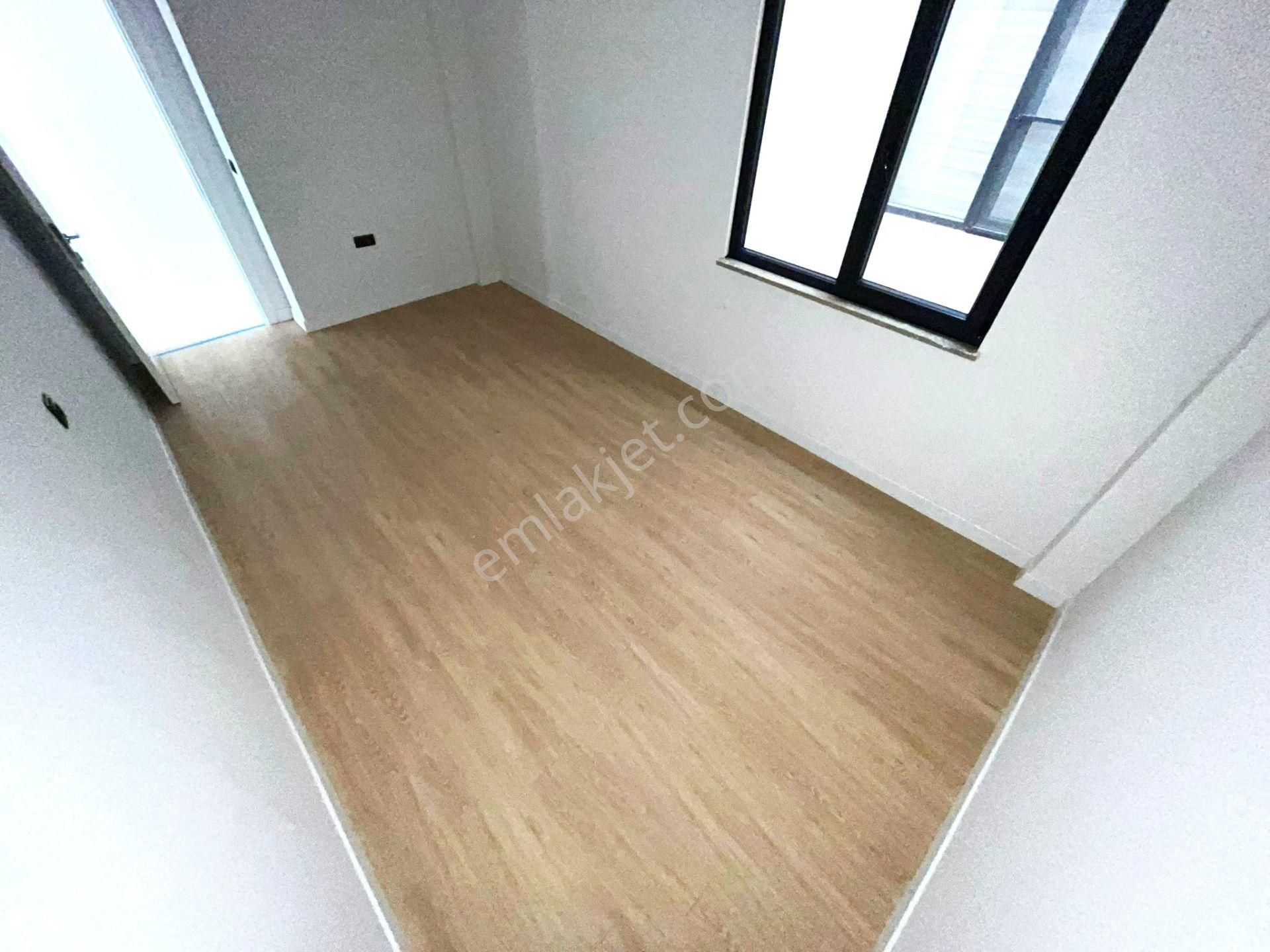 Edremit Zeytinli'de Aygül'den Sıfır Müstakil Tadında Açık Mutfaklı Geniş Balkonlu 2+1 Satılık Daire - Görsel 11