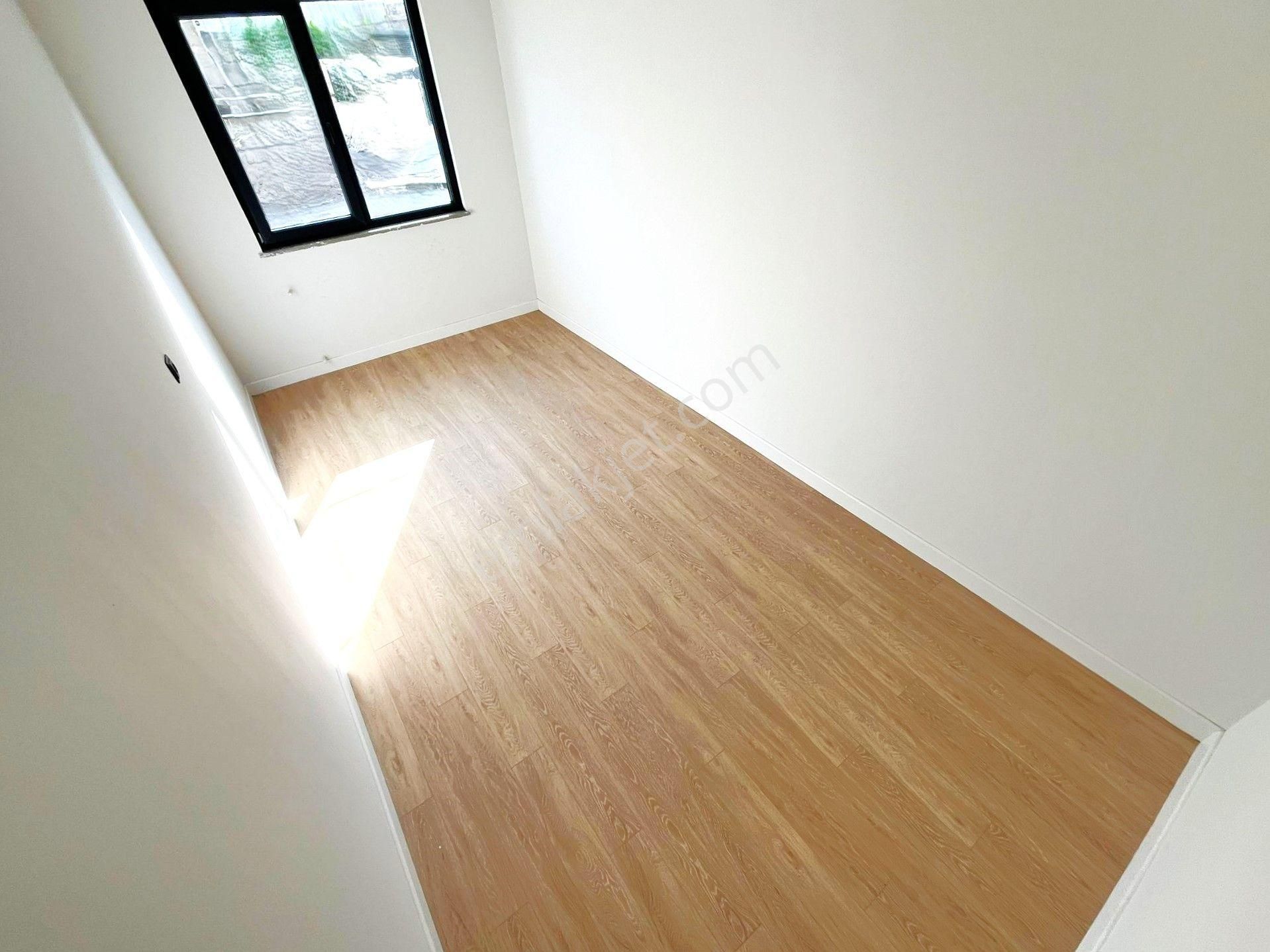 Edremit Zeytinli'de Aygül'den Sıfır Müstakil Tadında Açık Mutfaklı Geniş Balkonlu 2+1 Satılık Daire - Görsel 22