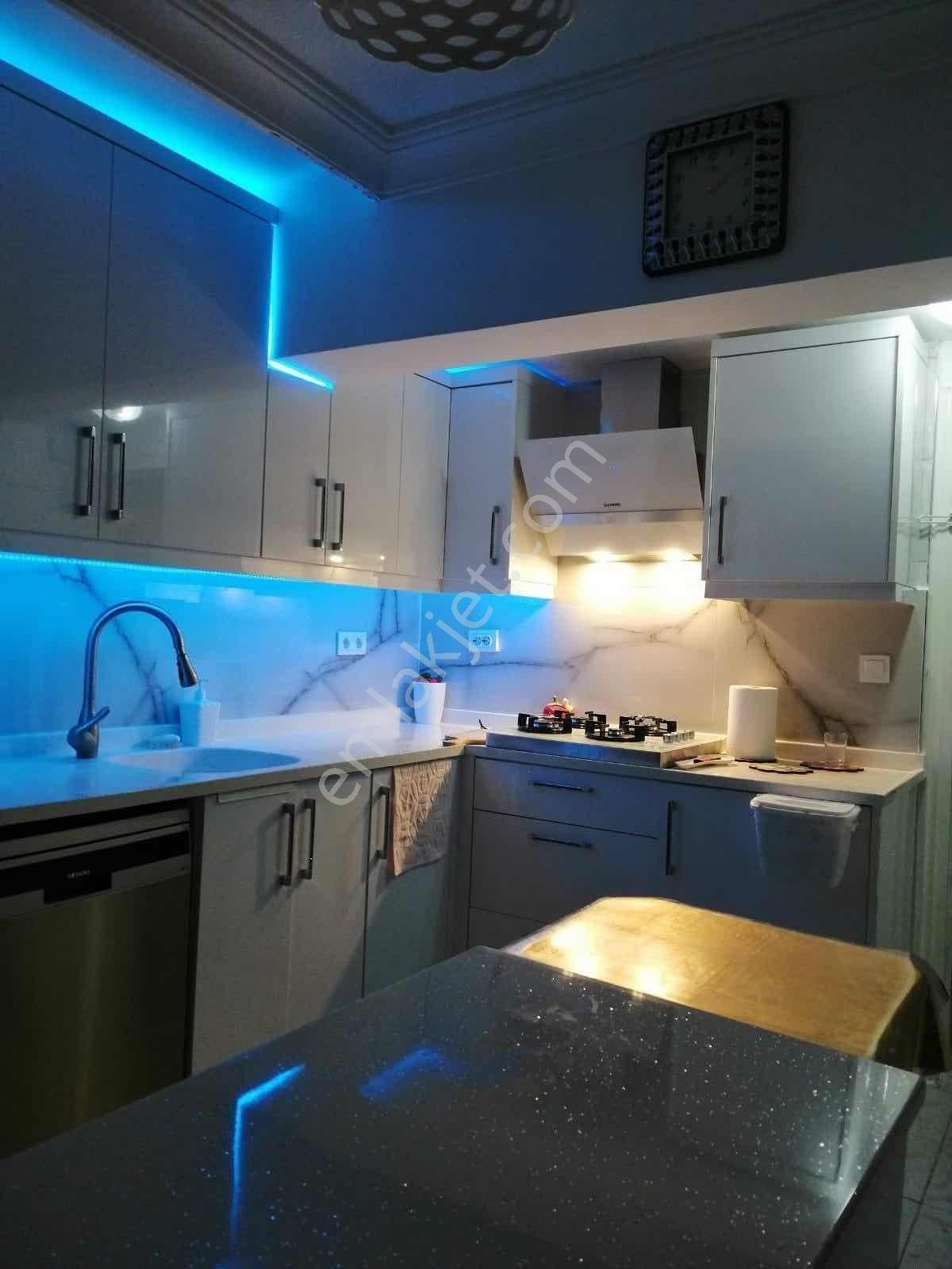 Kuşadası Özboğaziçi Sitesinde 4+1 Tripleks Deniz Manzaralı - Görsel 29