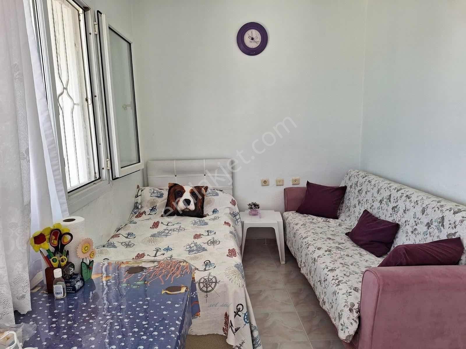 Kuşadası Özboğaziçi Sitesinde 4+1 Tripleks Deniz Manzaralı - Görsel 15