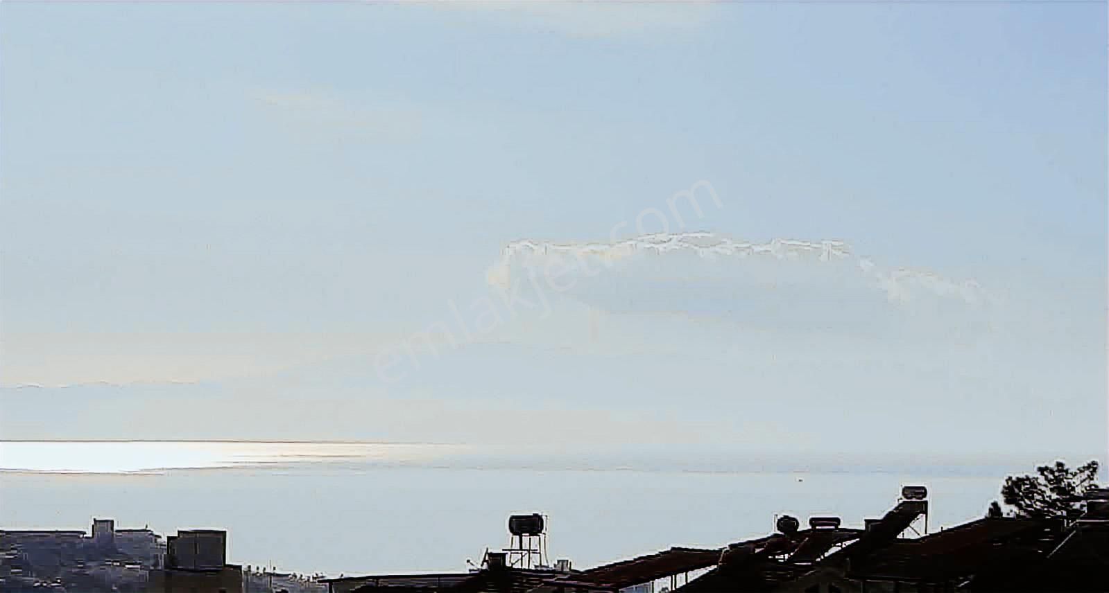 Kuşadası Özboğaziçi Sitesinde 4+1 Tripleks Deniz Manzaralı - Görsel 12