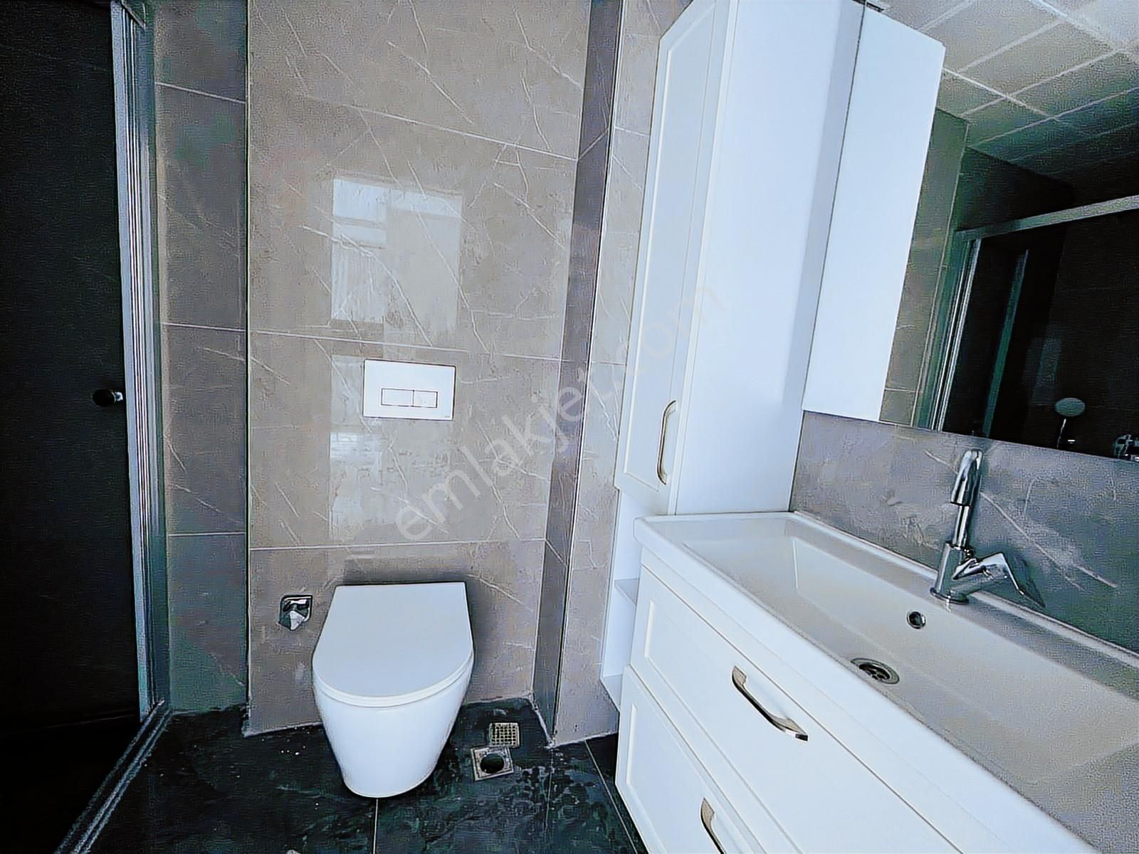 Batıkent'te Yerden Isıtmalı K.otoparklı 1+1 Satılık Daire - Görsel 9